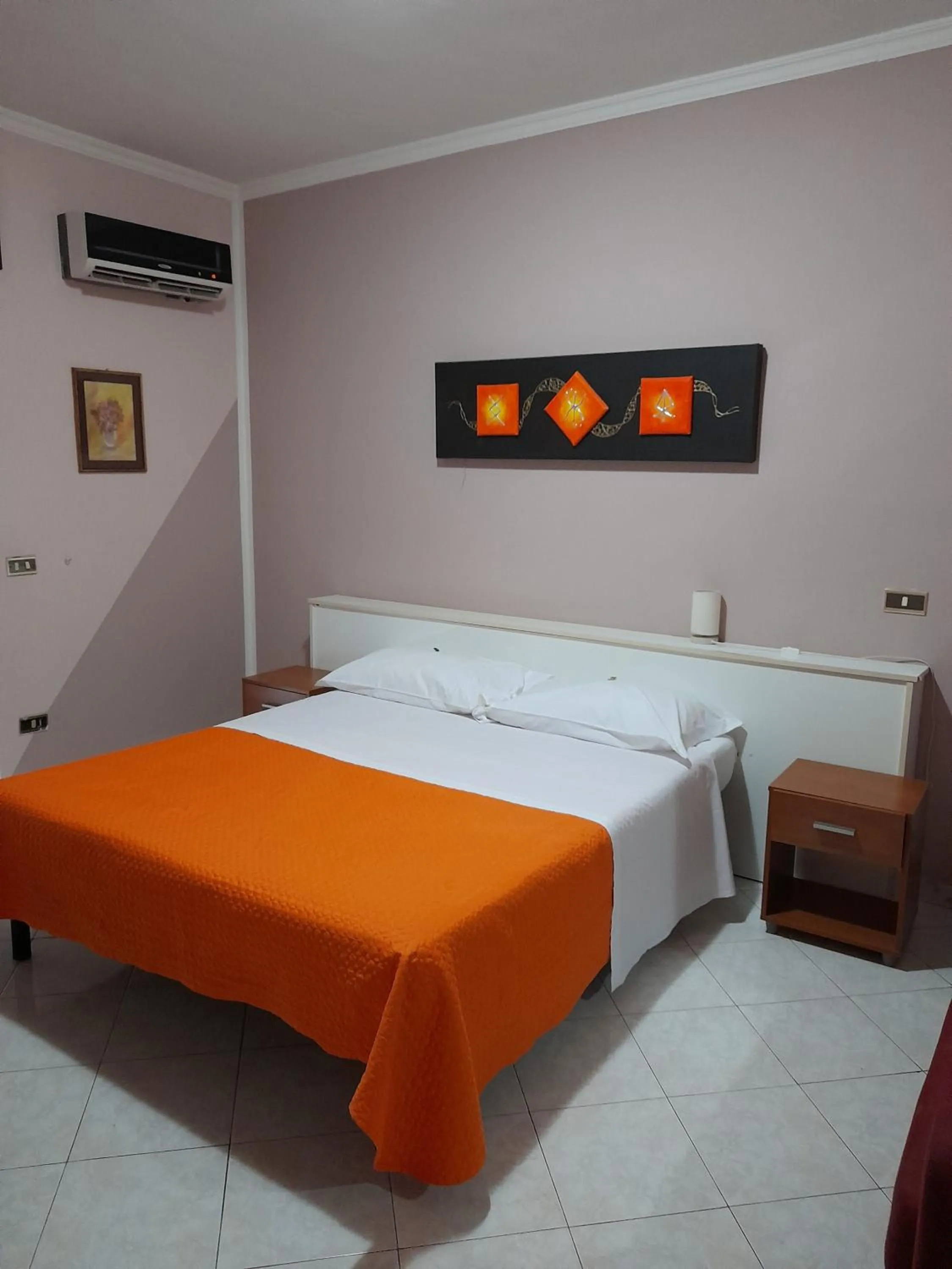 Bed in Hotel De Rosa