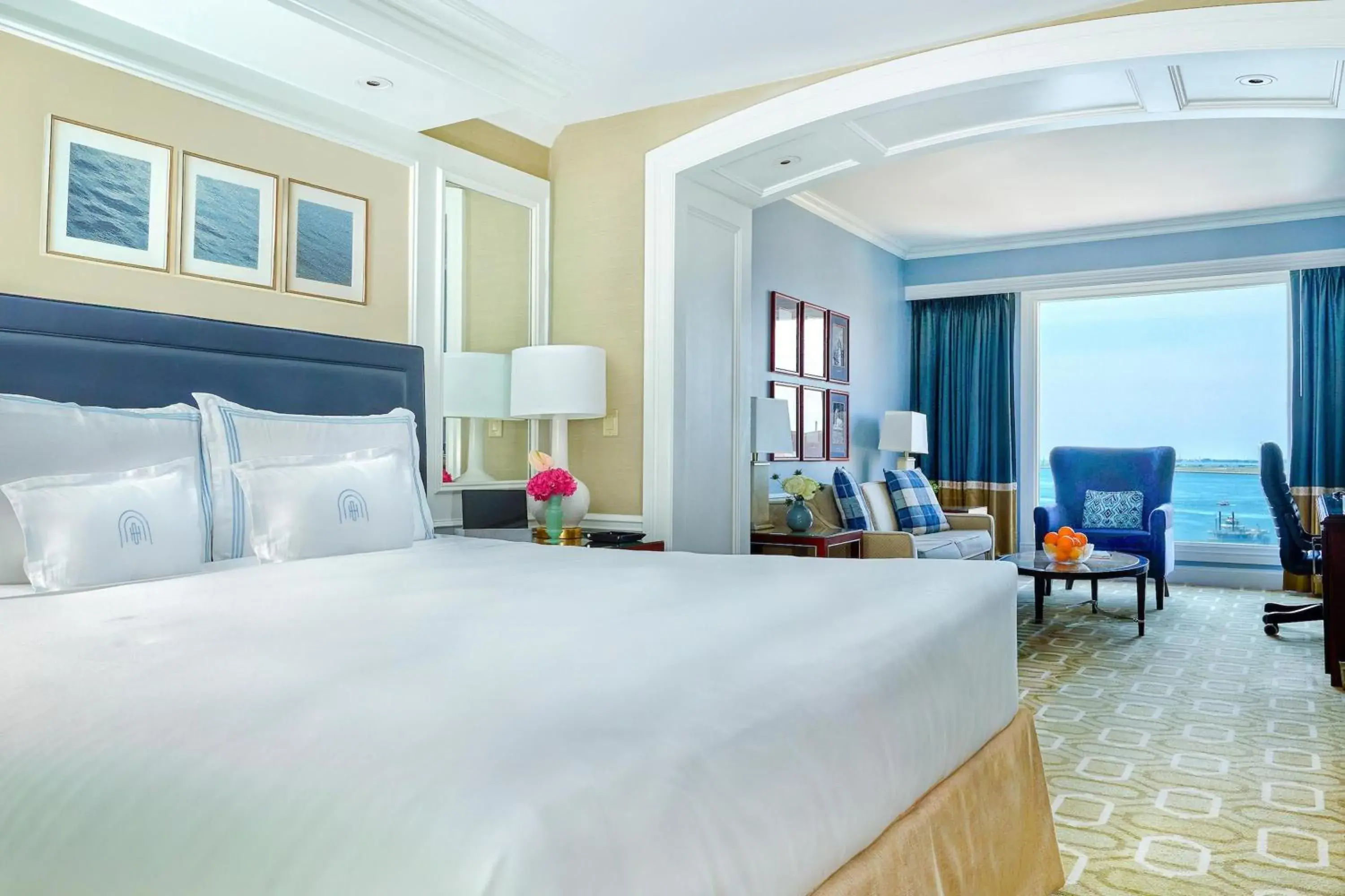 Deluxe King Room with Harbor View in Boston Harbor Hotel Deluxe King Room with Harbor View in Boston Harbor Hotel