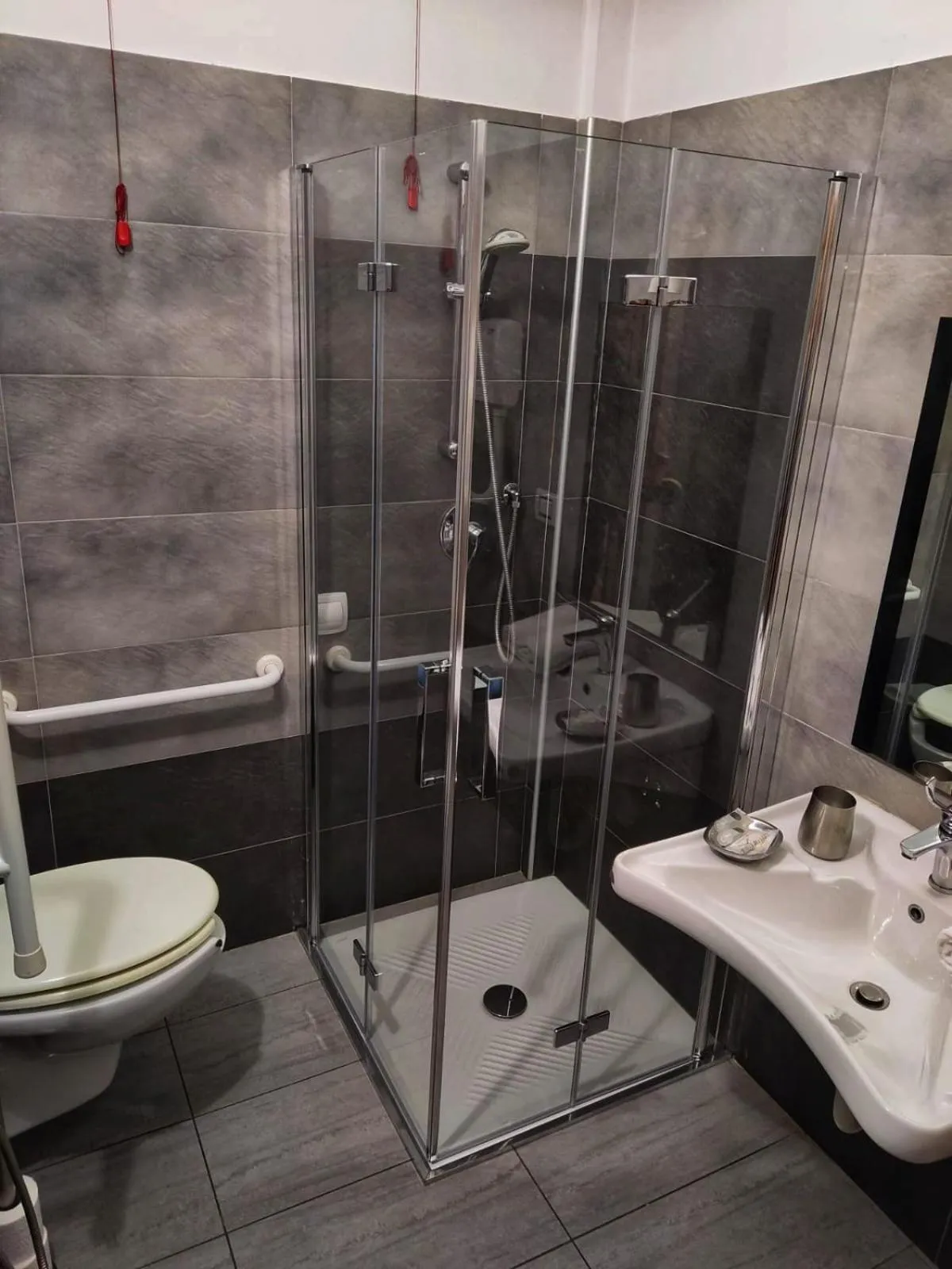 Bathroom in Motel Karibe