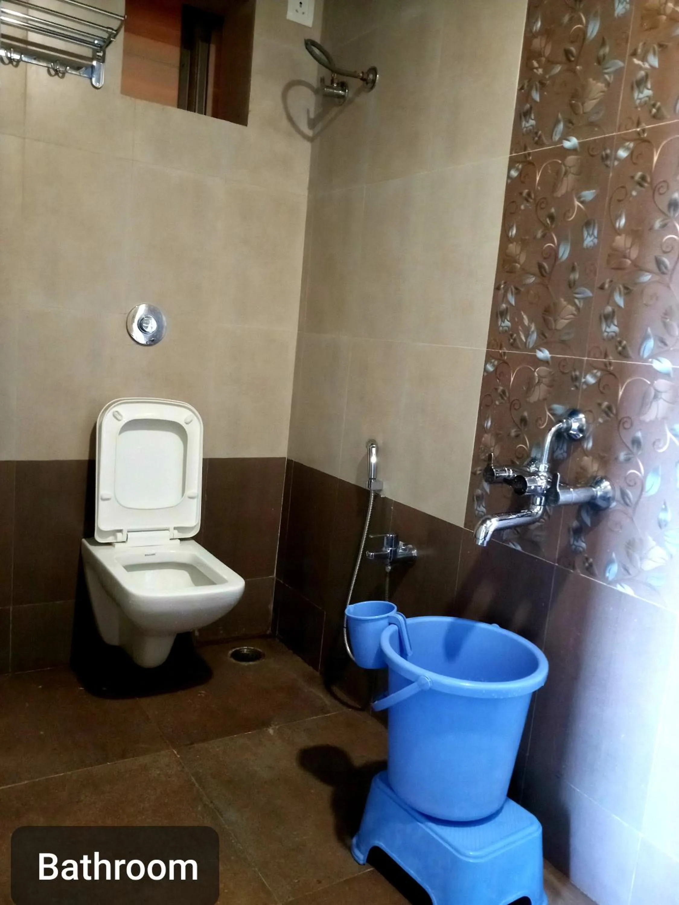 Bathroom in Evergreen Holidays Mahabaleshwar