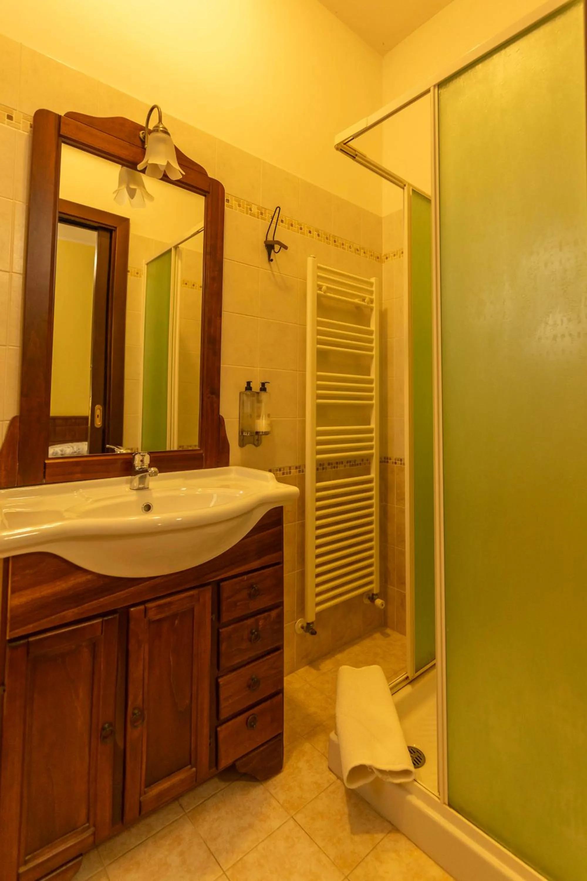 Bathroom in Hotel Pina Ristorante