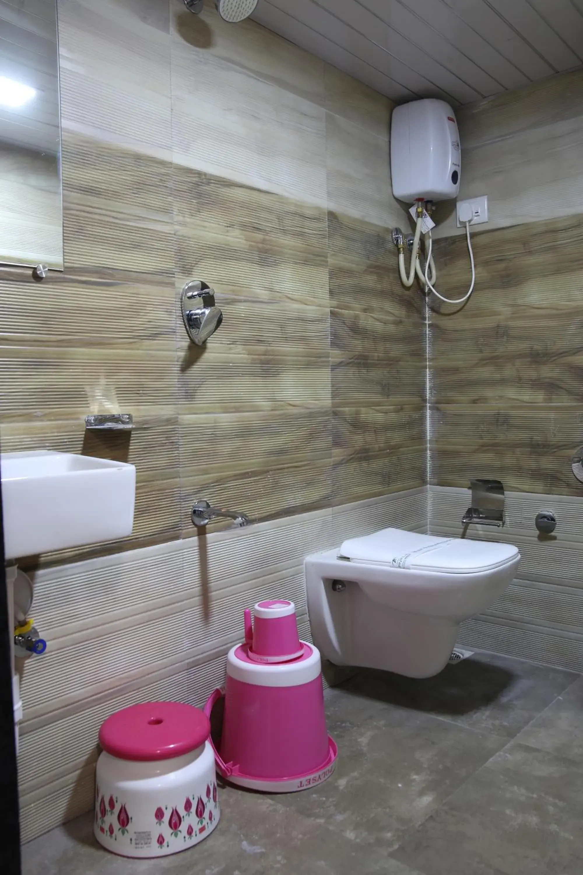 Toilet in Hotel Apple Inn Toilet in Hotel Apple Inn