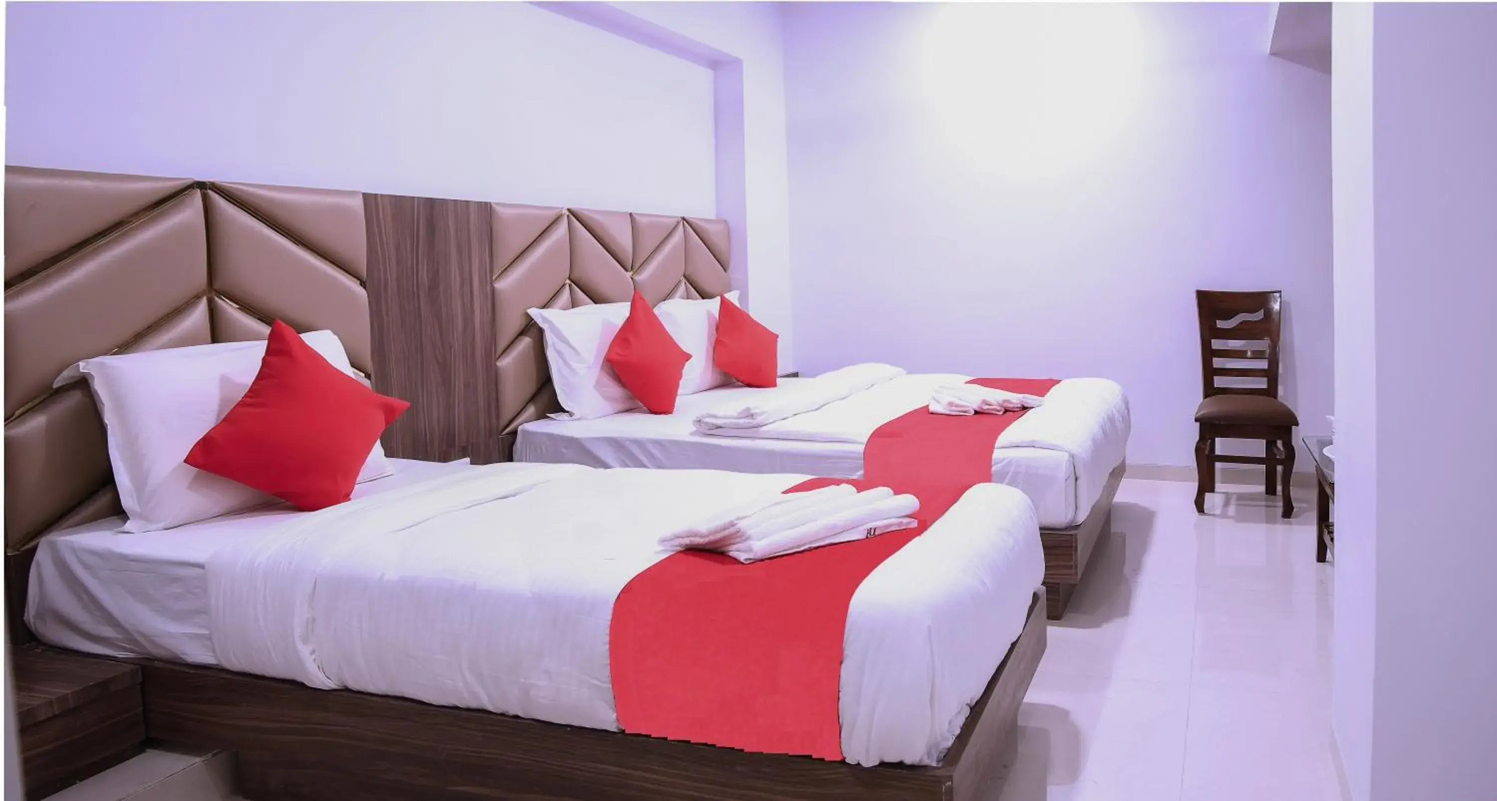 Basic Triple Room - AC in Hotel Apple Inn Basic Triple Room - AC in Hotel Apple Inn