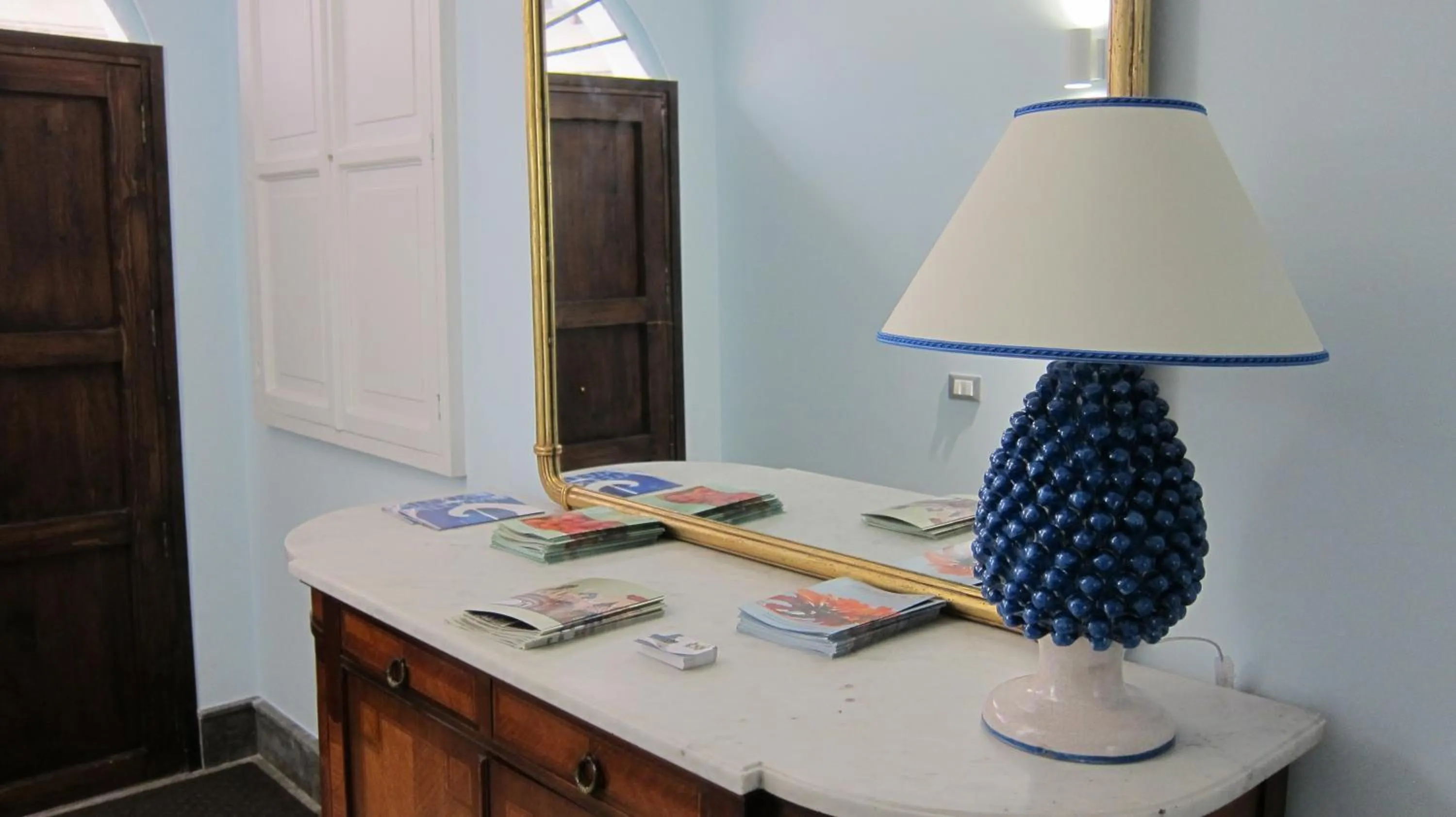 Decorative detail in Federico Secondo B&B