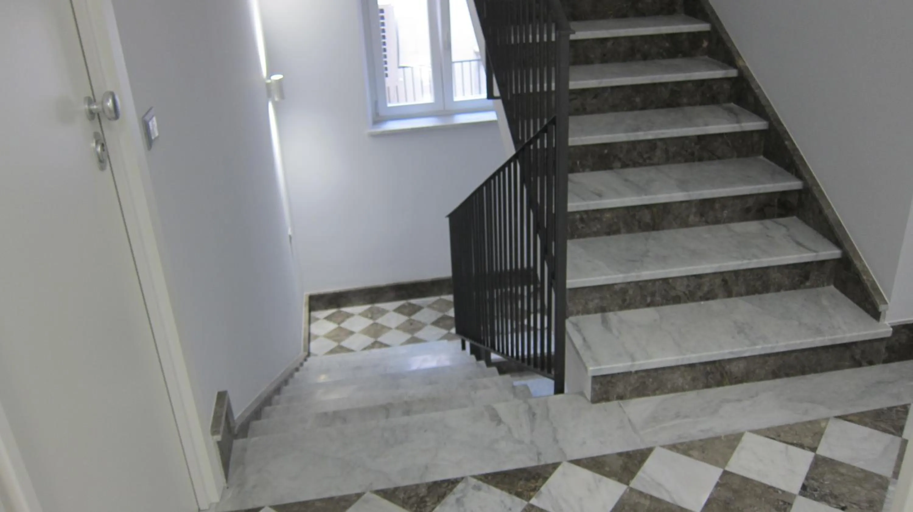 Decorative detail in Federico Secondo B&B