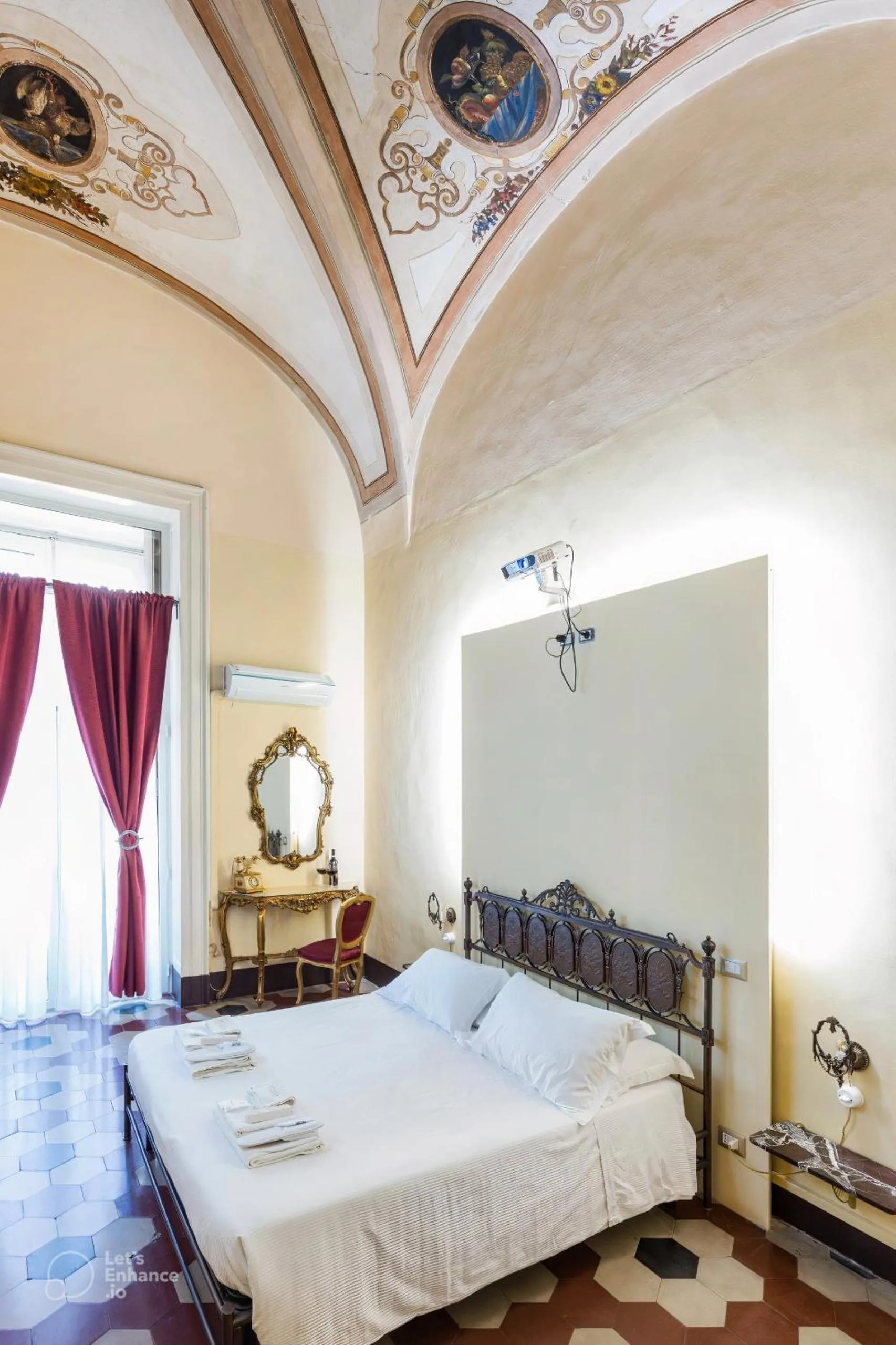 Bedroom, Bed in Let's B&B