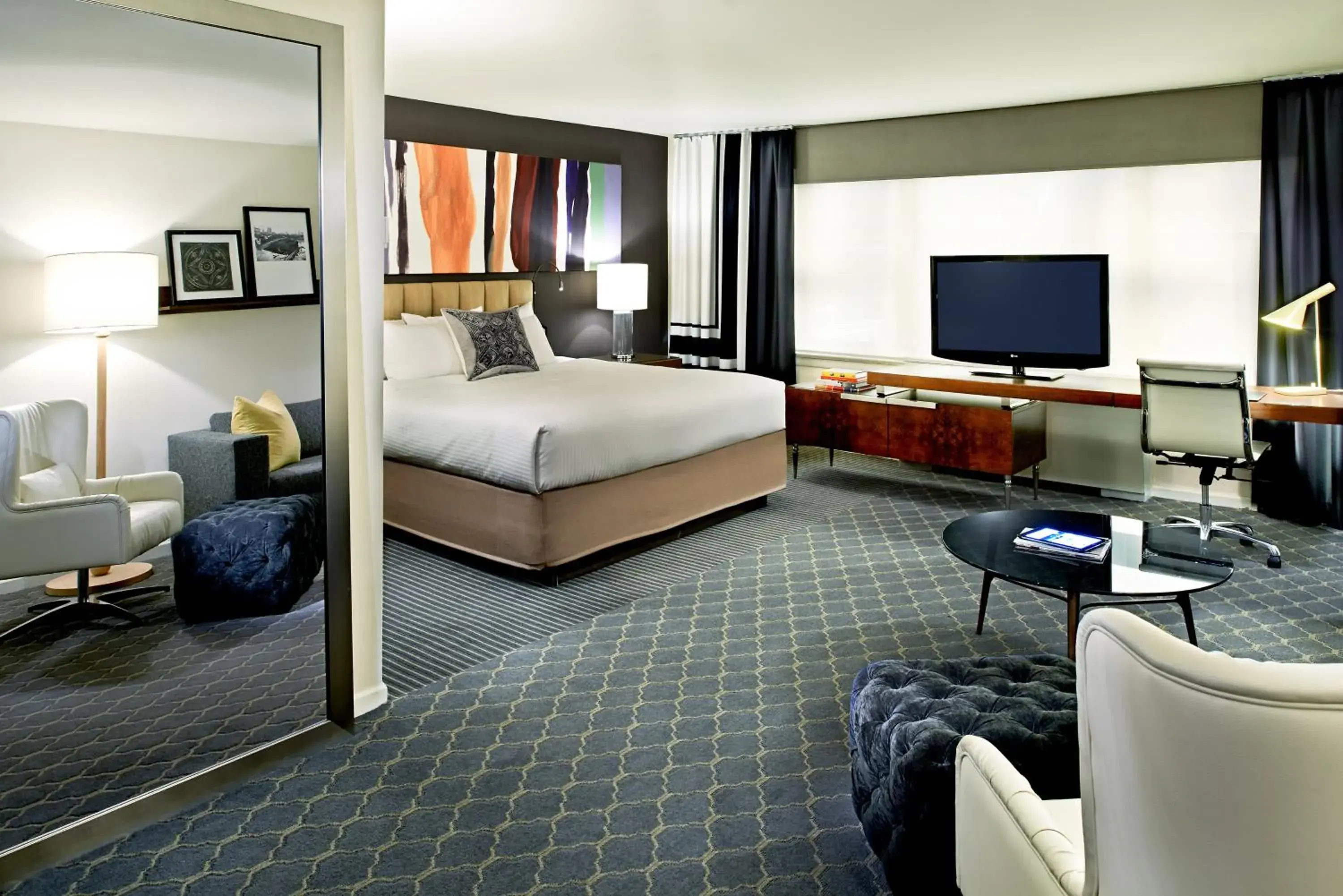 Photo of the whole room, Bed in The Fifty Sonesta Hotel New York Photo of the whole room, Bed in The Fifty Sonesta Hotel New York