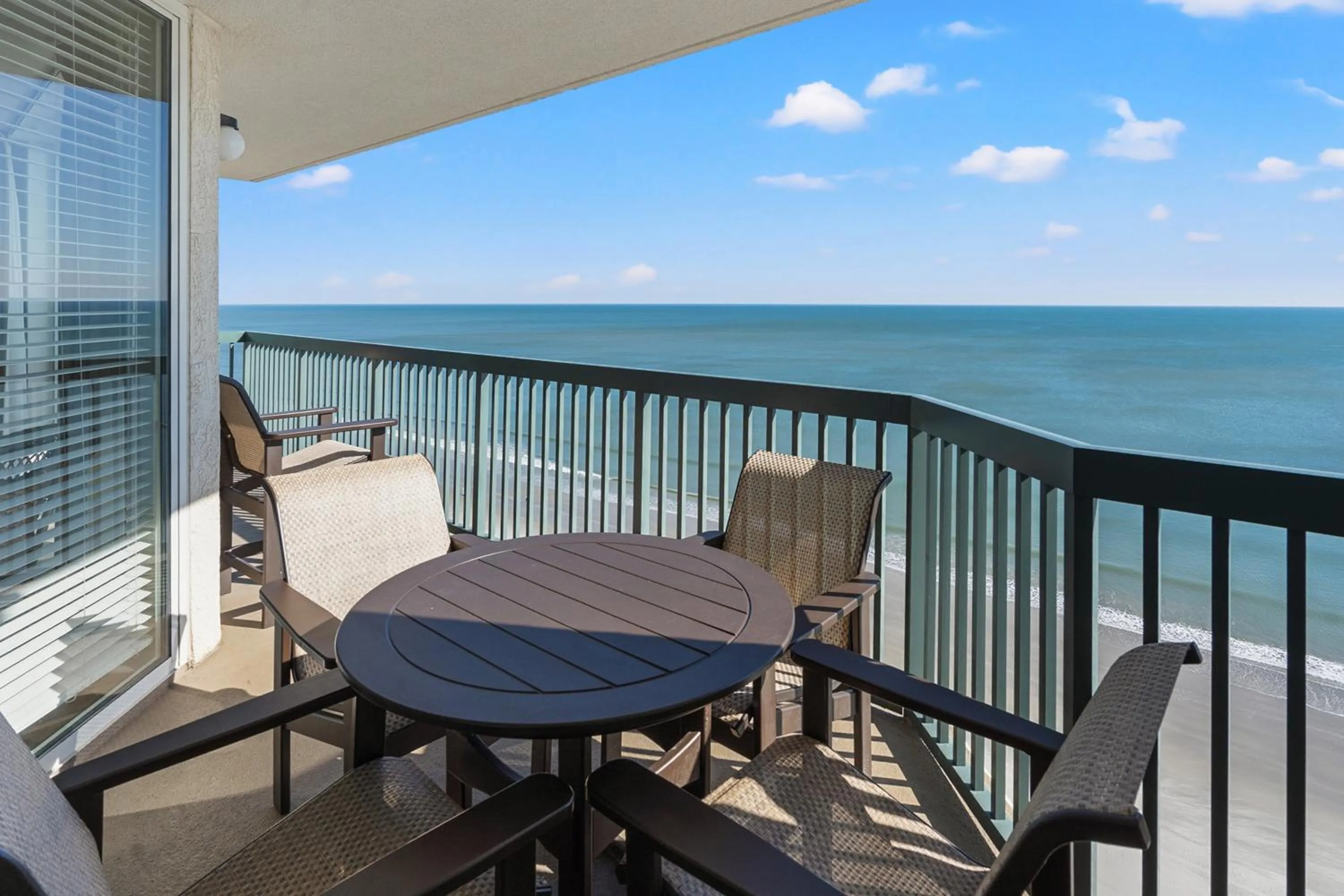 Ashworth 1809 Condo