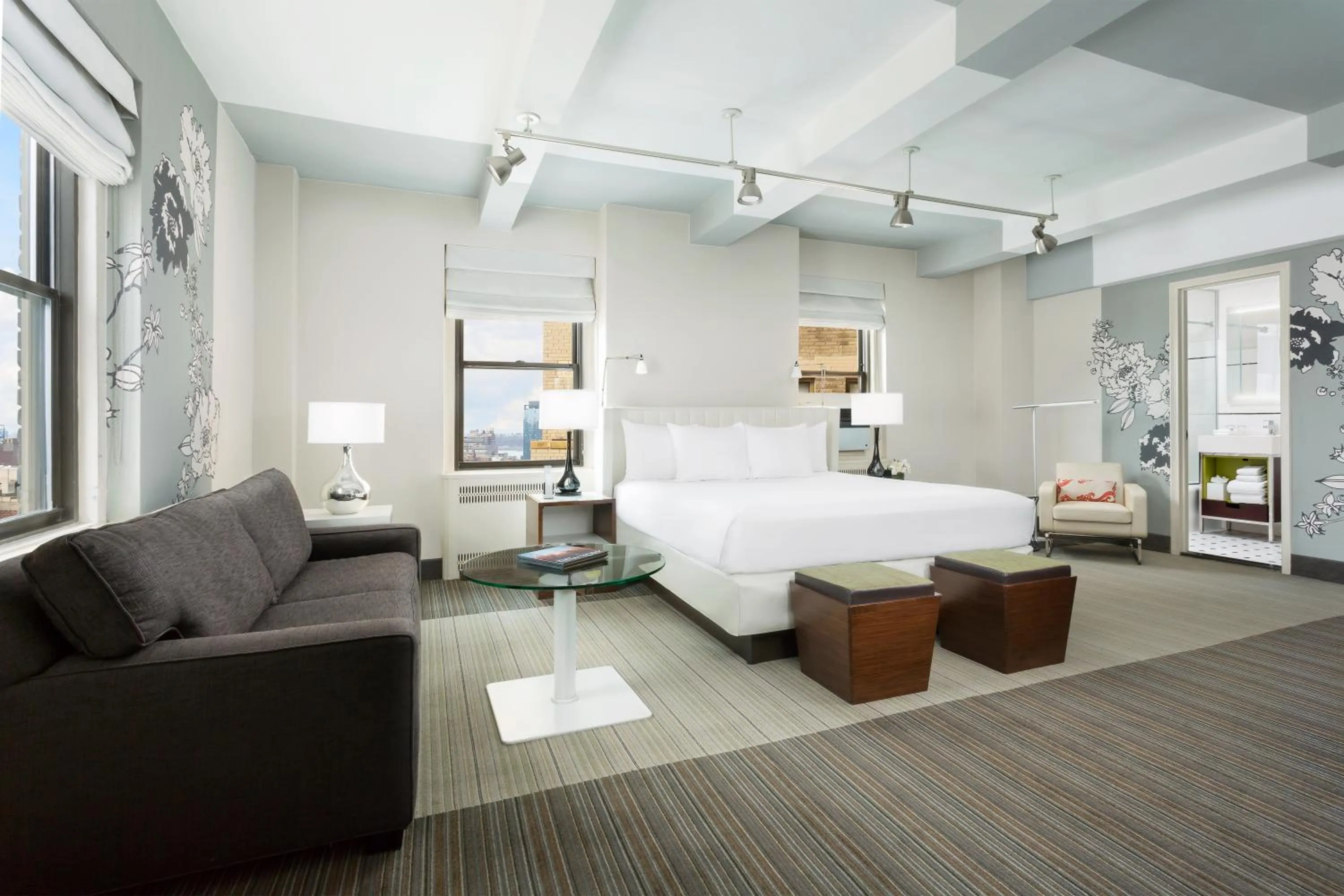 Photo of the whole room, Seating Area in Manhattan NYC-an Affinia Hotel