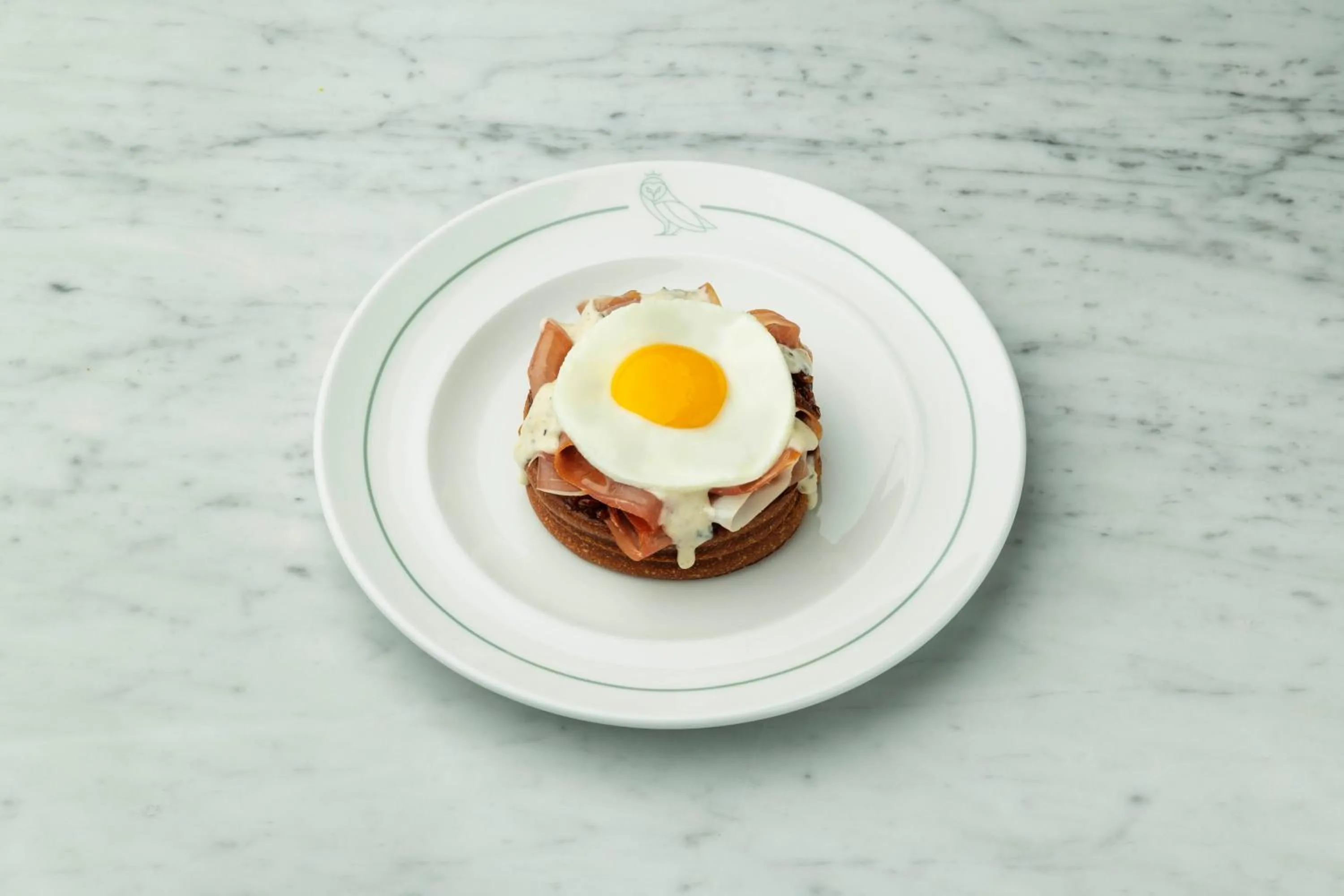 Restaurant/places to eat in The Benjamin Royal Sonesta New York