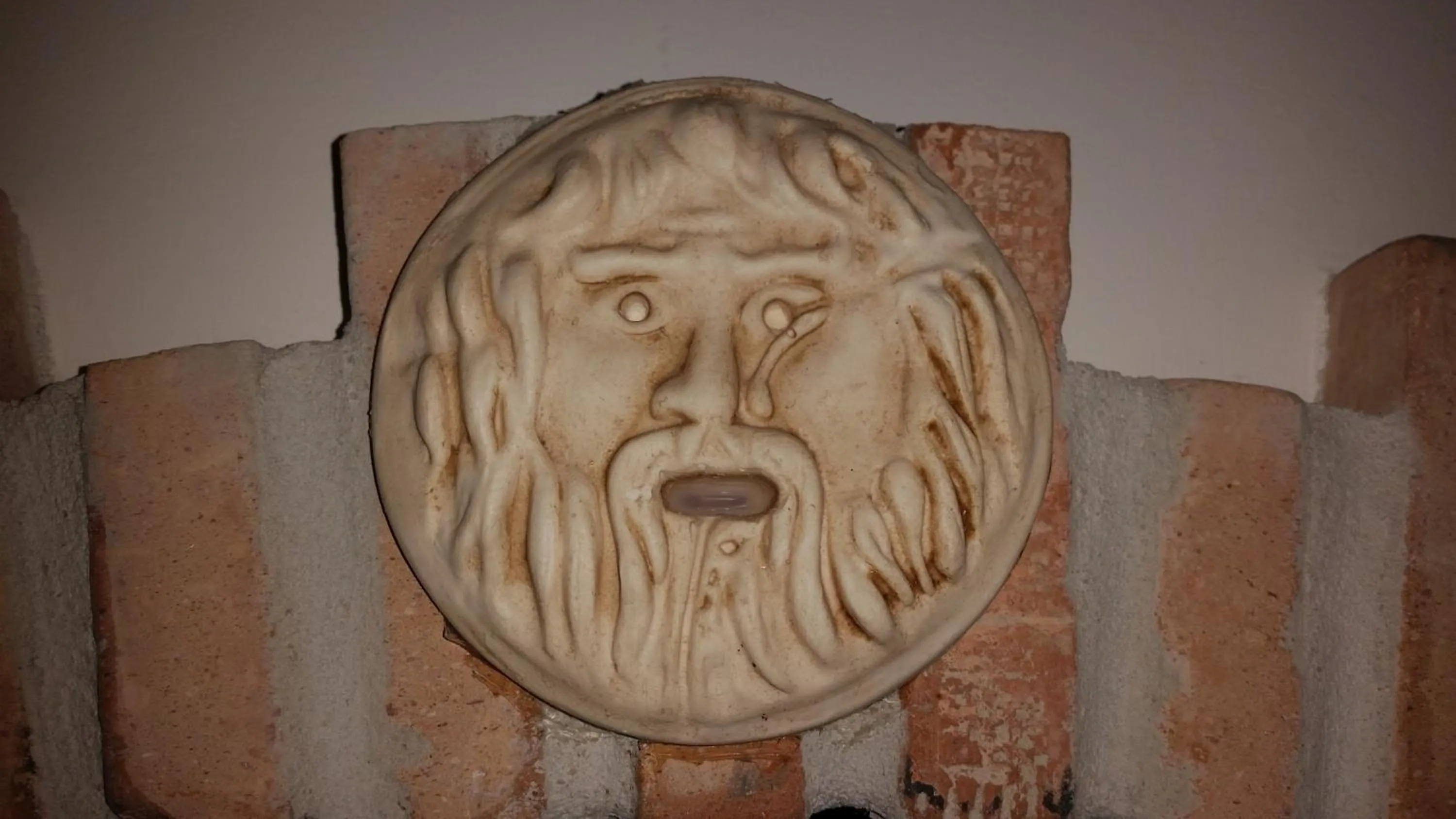 Decorative detail in Vecchia Roma Resort