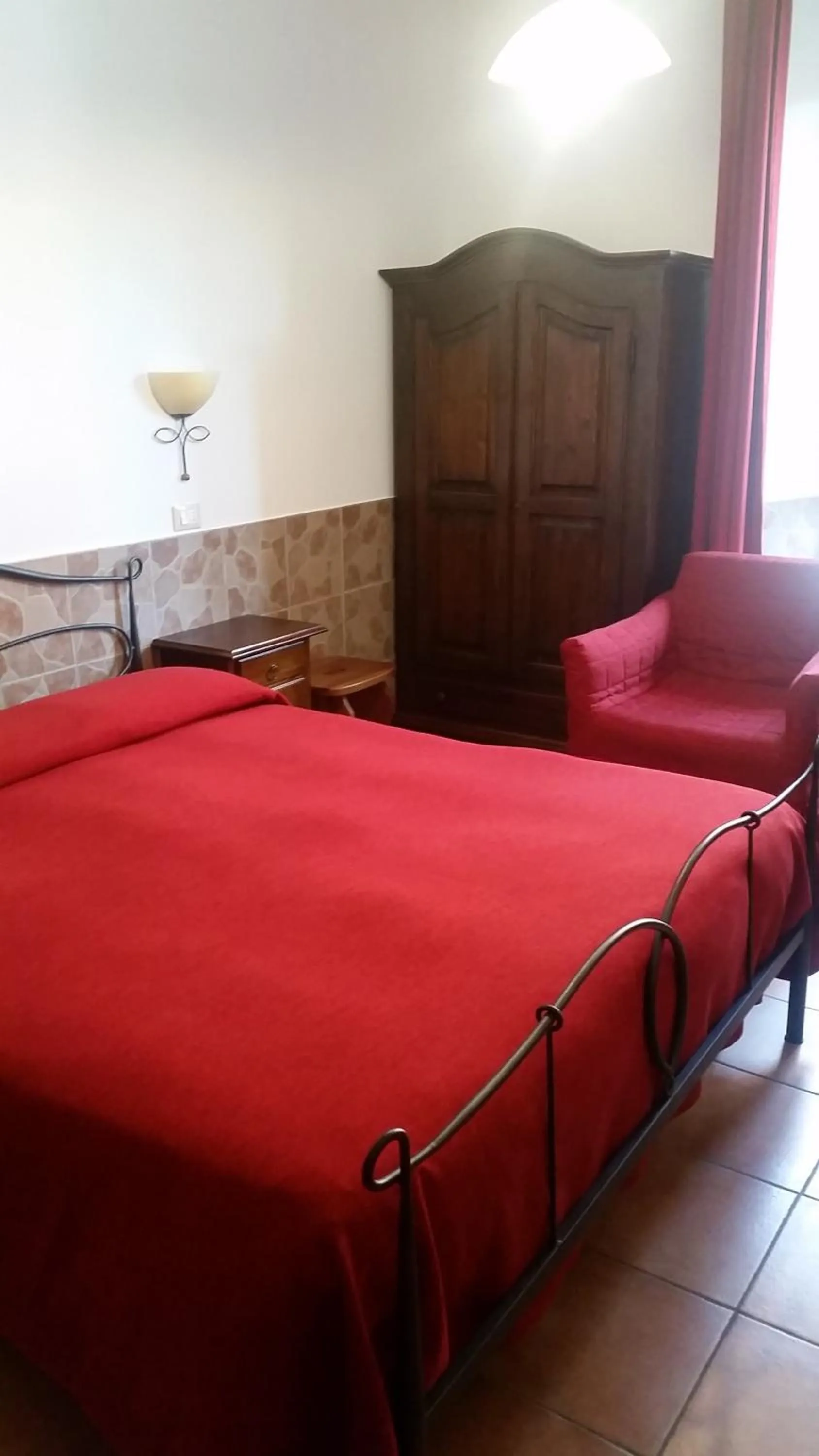 Photo of the whole room, Bed in Vecchia Roma Resort