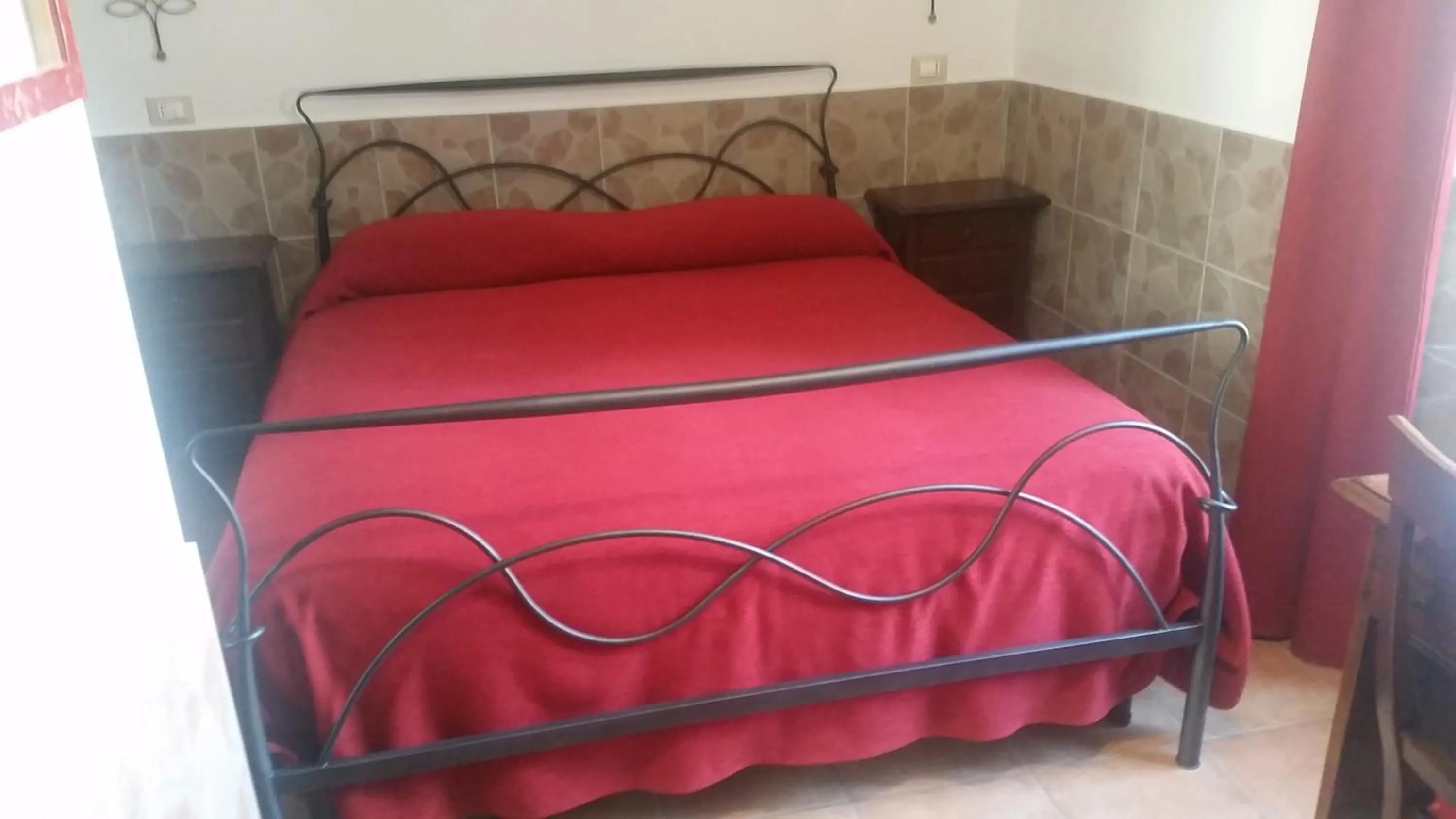 Photo of the whole room, Bed in Vecchia Roma Resort