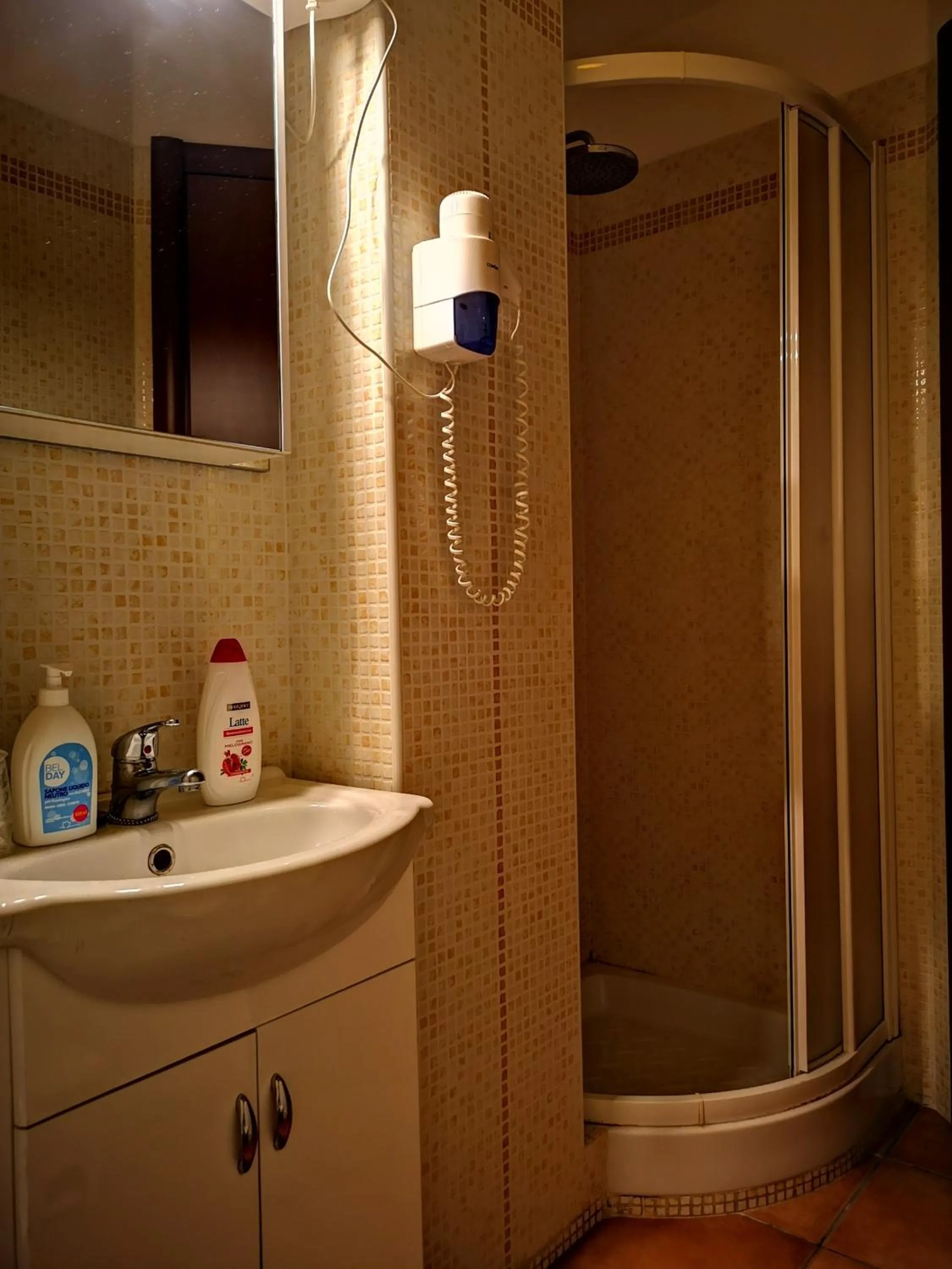 Bathroom in Vecchia Roma Resort