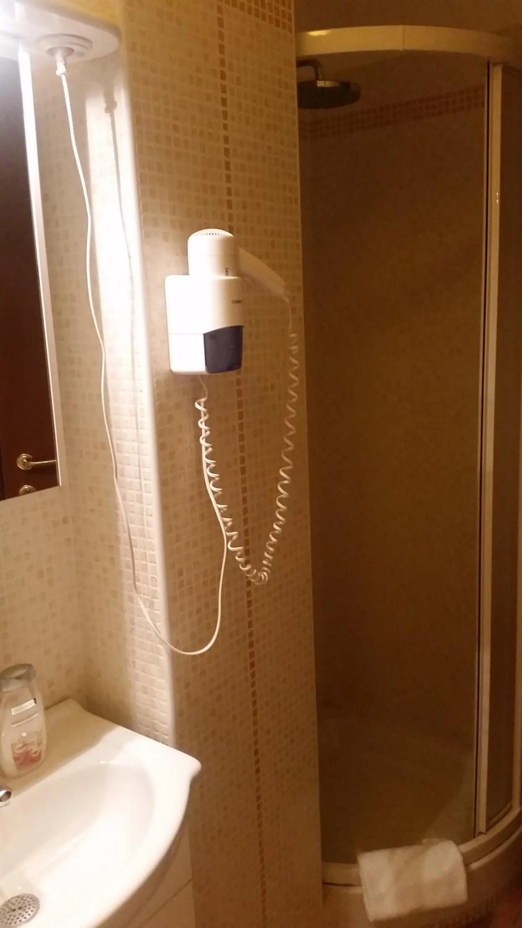 Bathroom in Vecchia Roma Resort