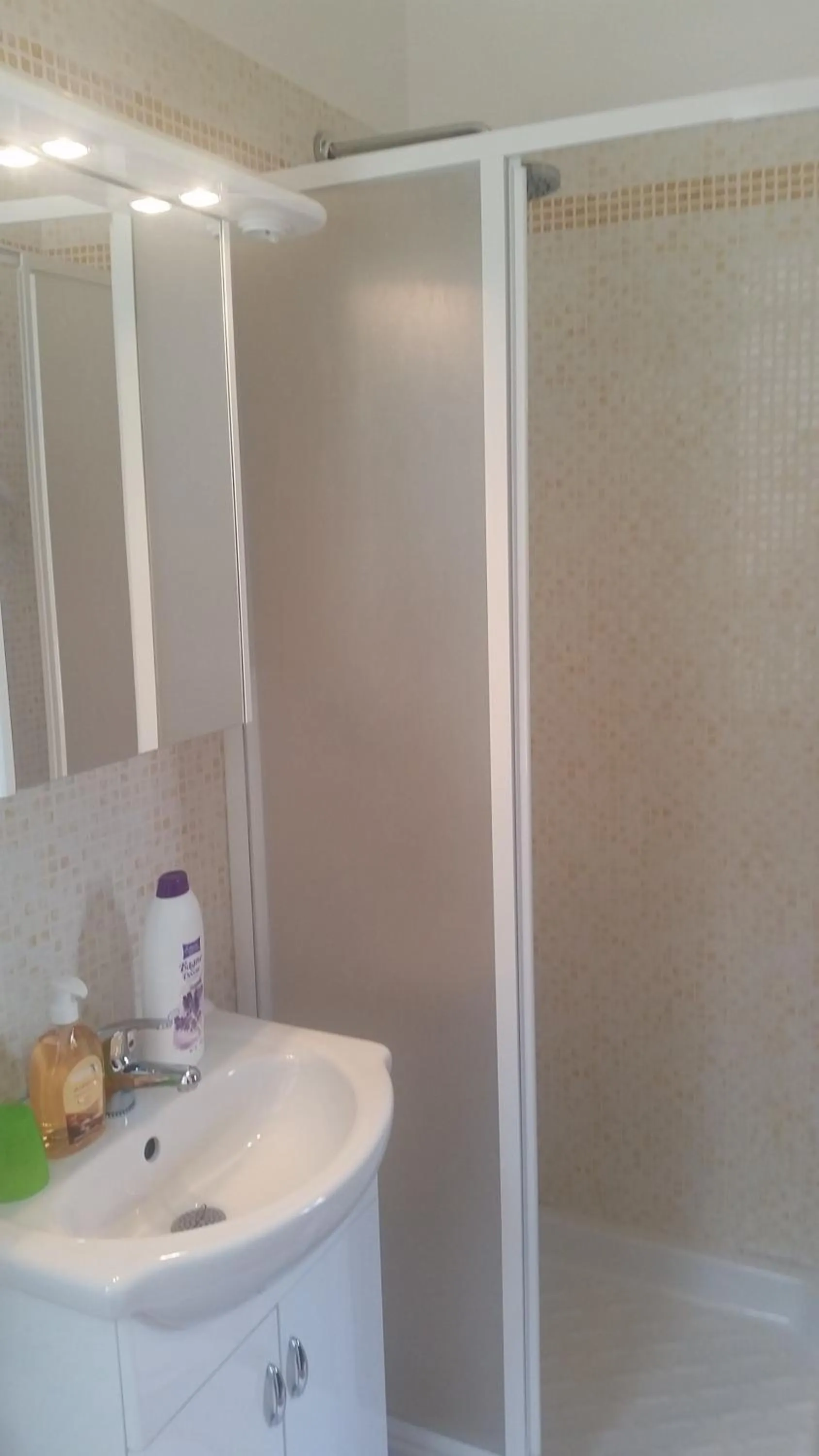 Bathroom in Vecchia Roma Resort