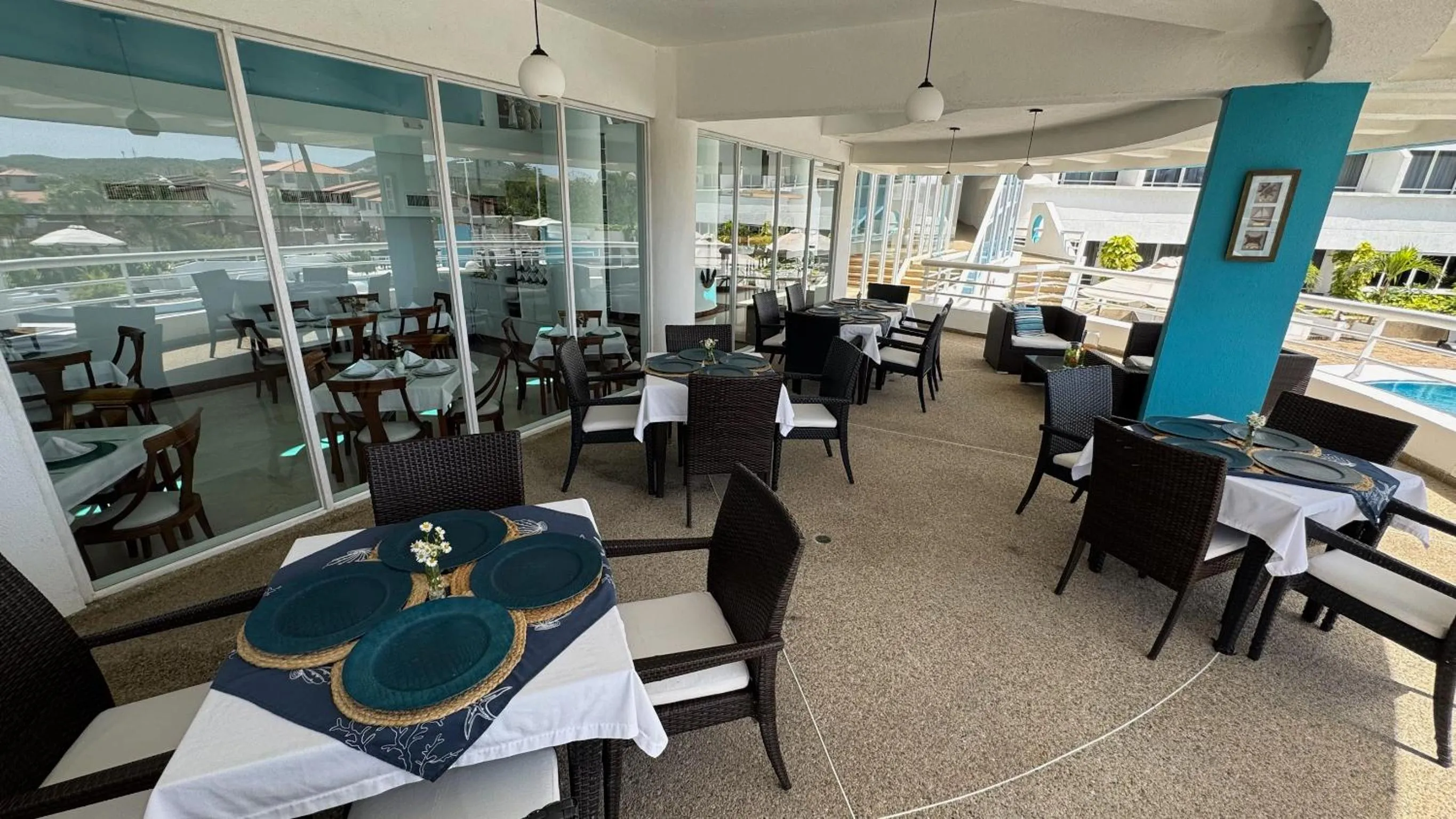 Restaurant/places to eat in Aquarius Hotel Boutique