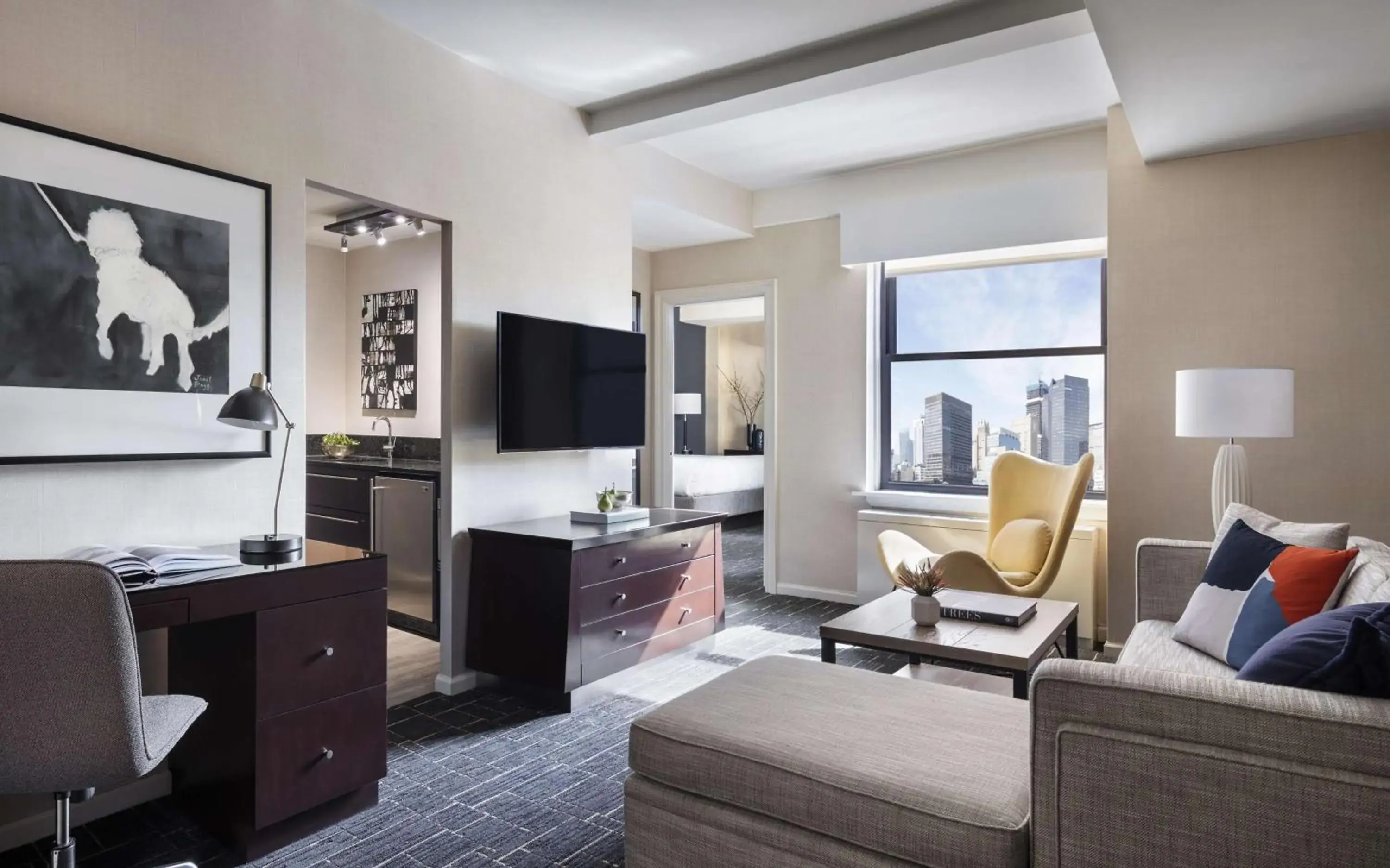 Living room in The Shelburne Sonesta New York Living room in The Shelburne Sonesta New York