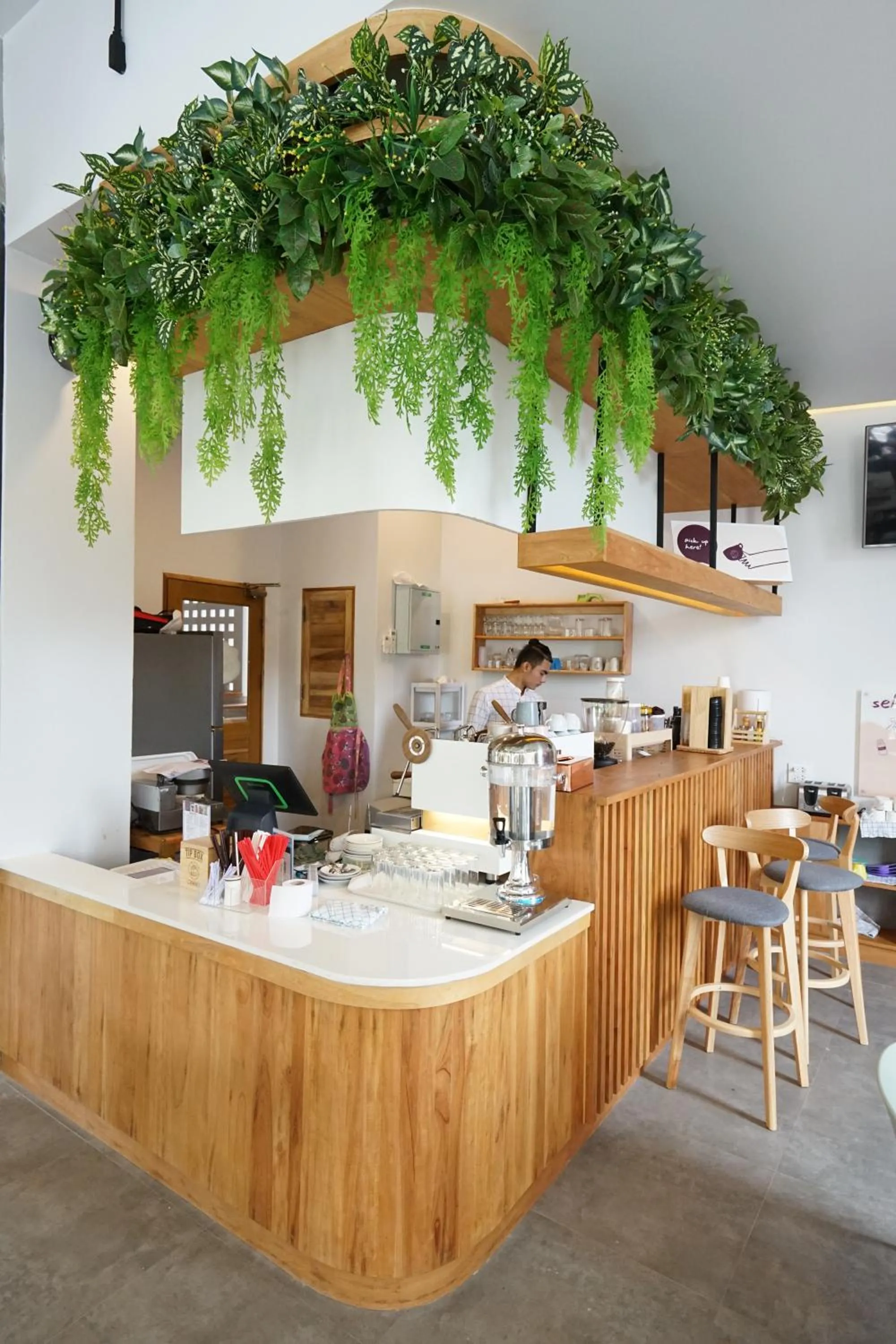 Restaurant/places to eat in Passion Resort Kiriwong