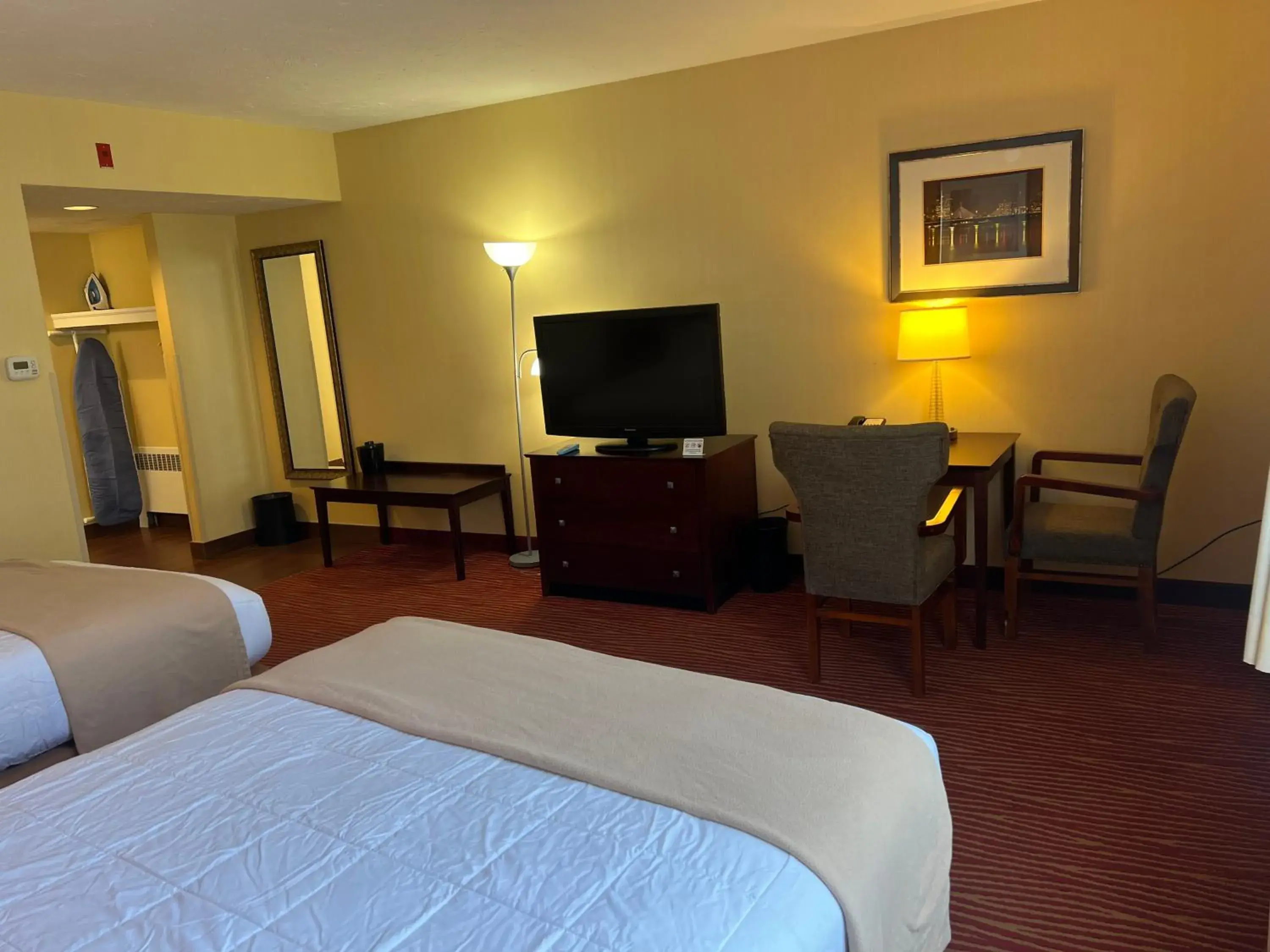 Photo of the whole room, Bed in Hotel Boston Photo of the whole room, Bed in Hotel Boston