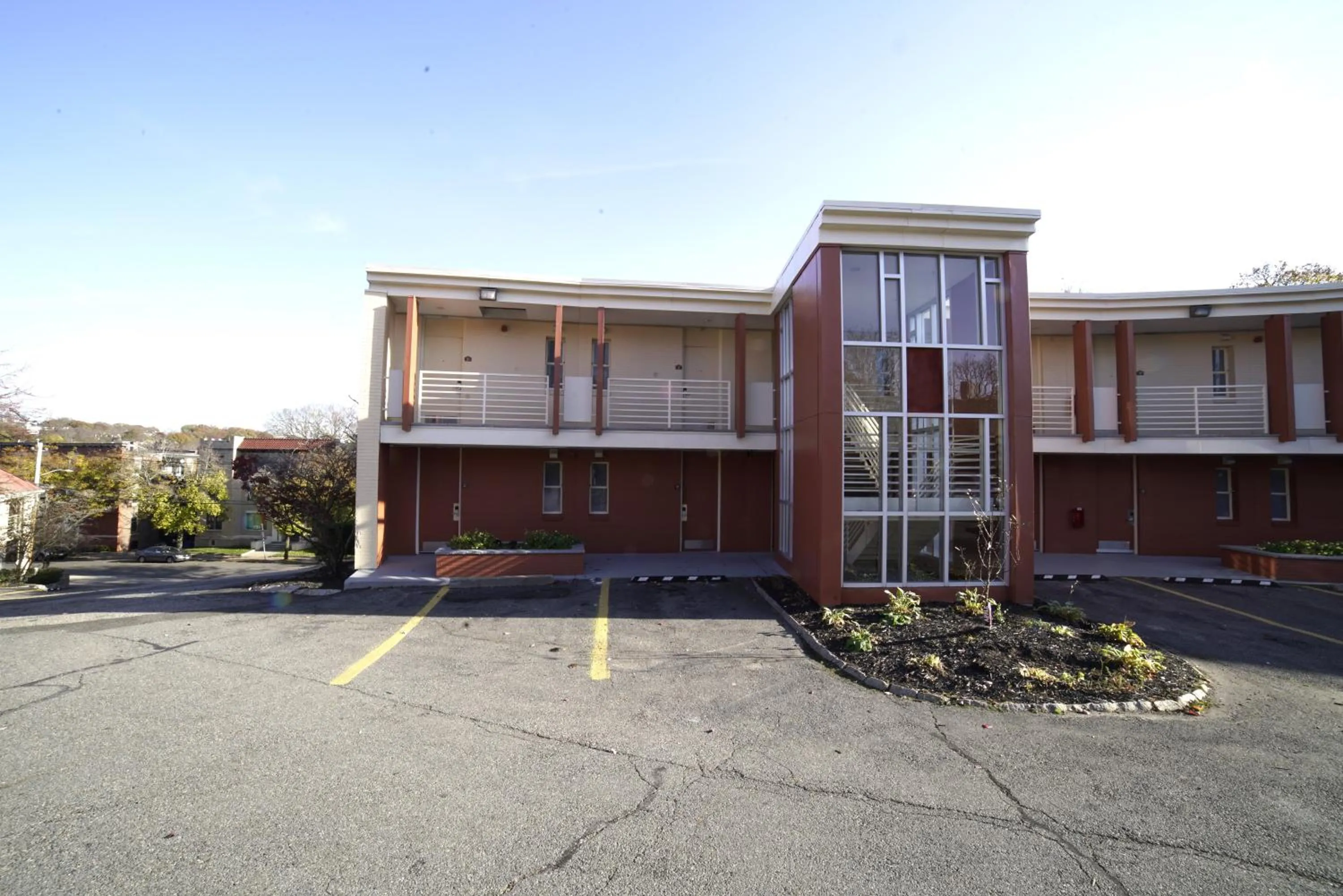Property building in Hotel Boston