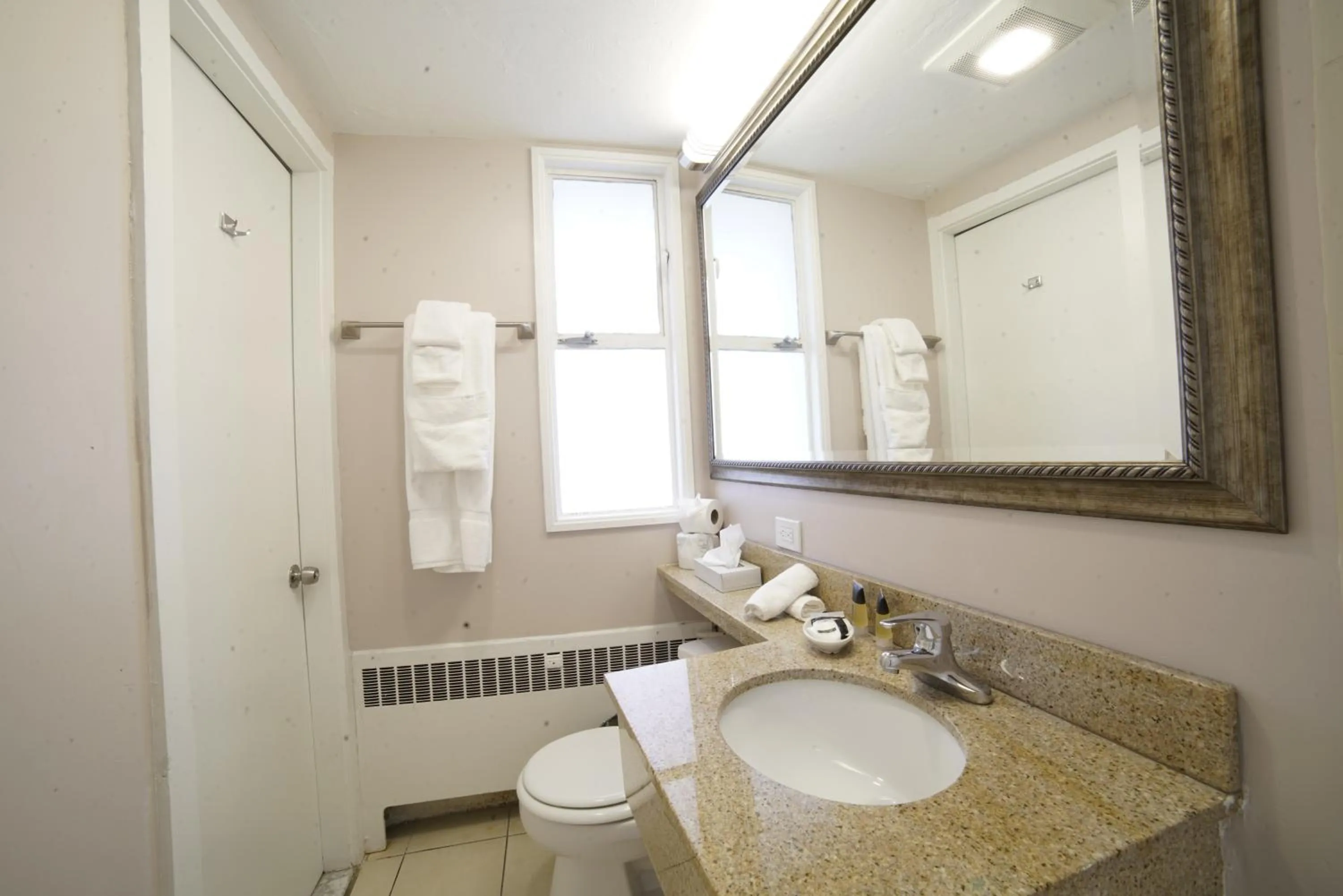 Bathroom in Hotel Boston