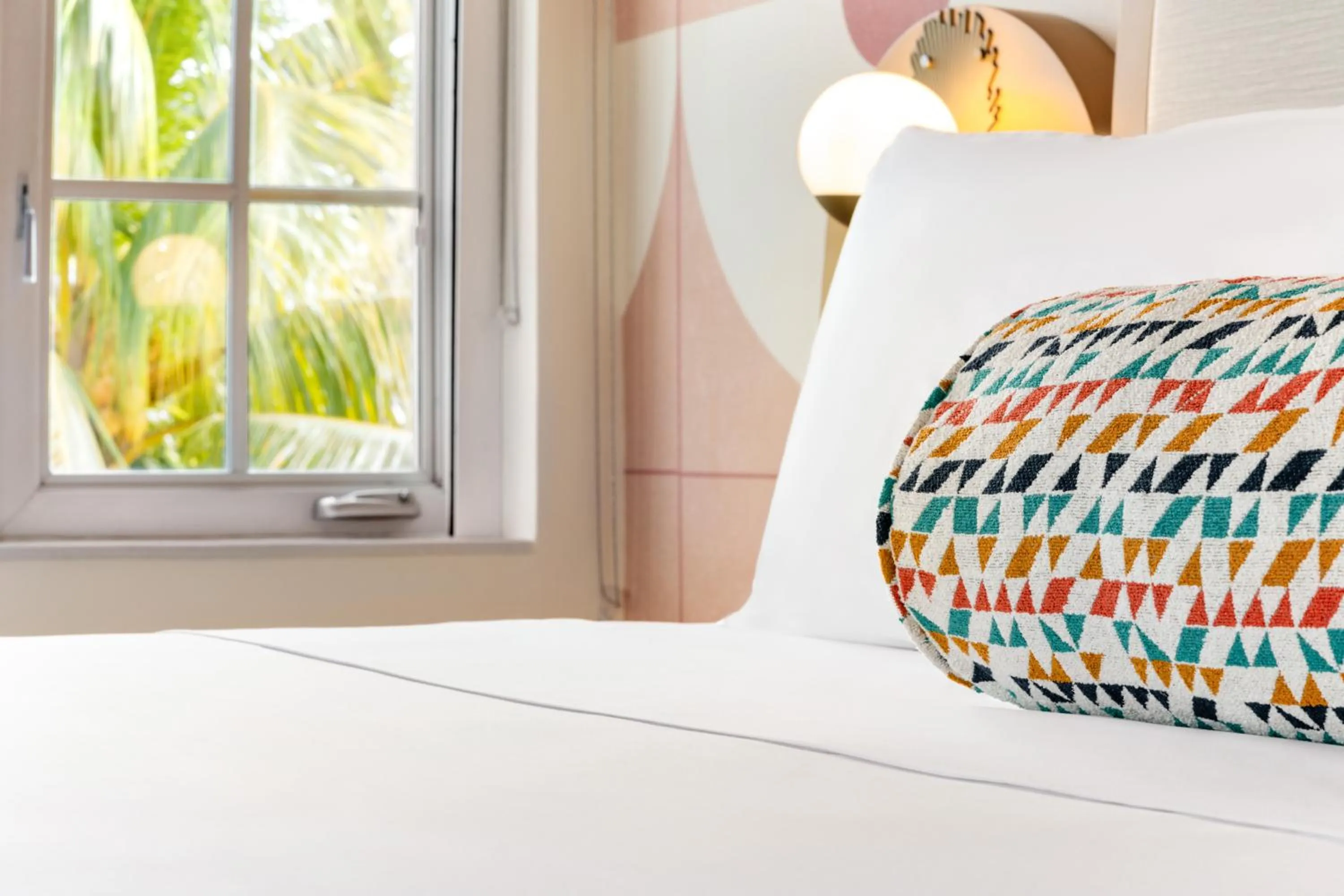 Bed in Waldorf Towers South Beach