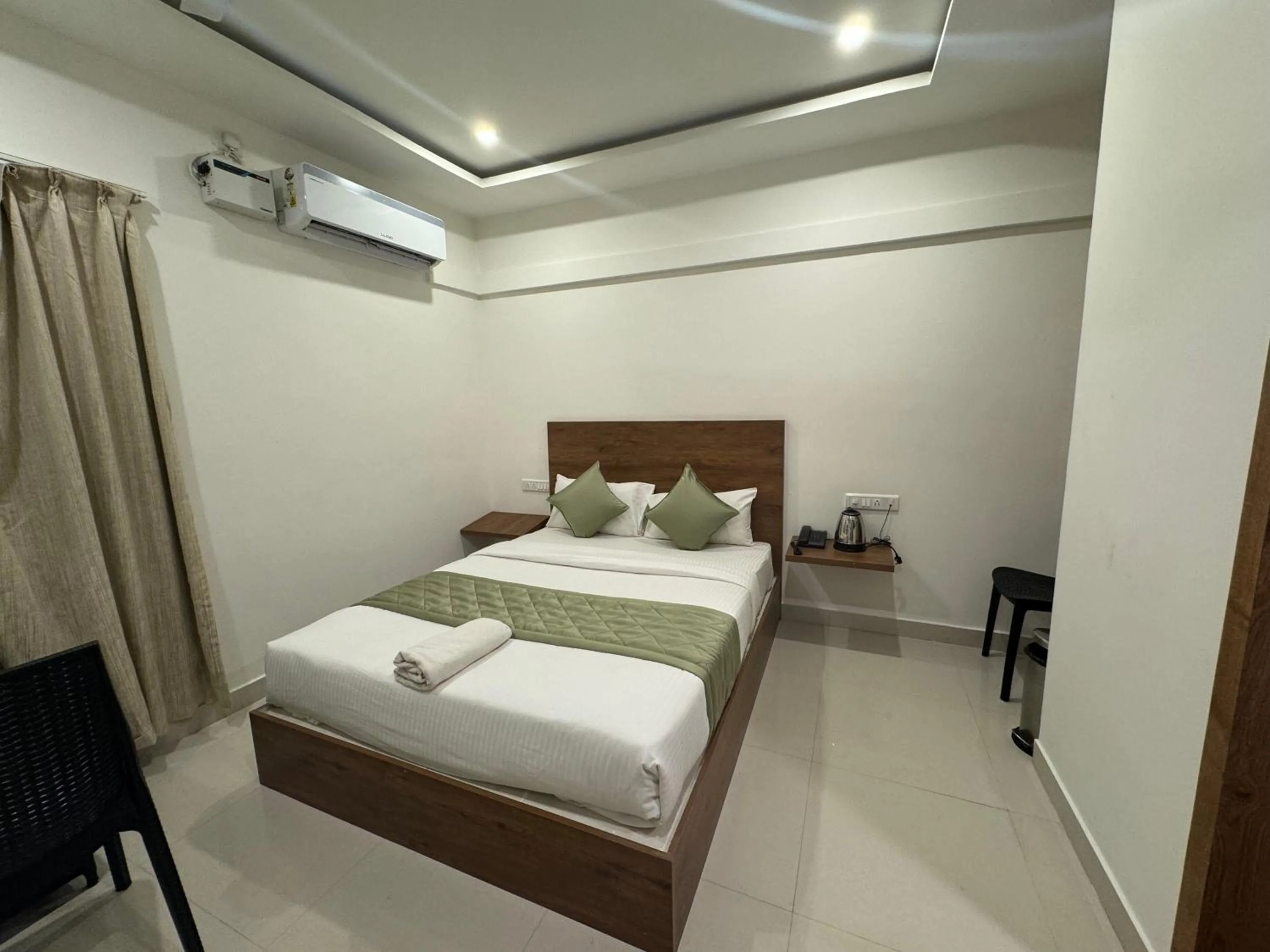 Bed in Hotel Airport City