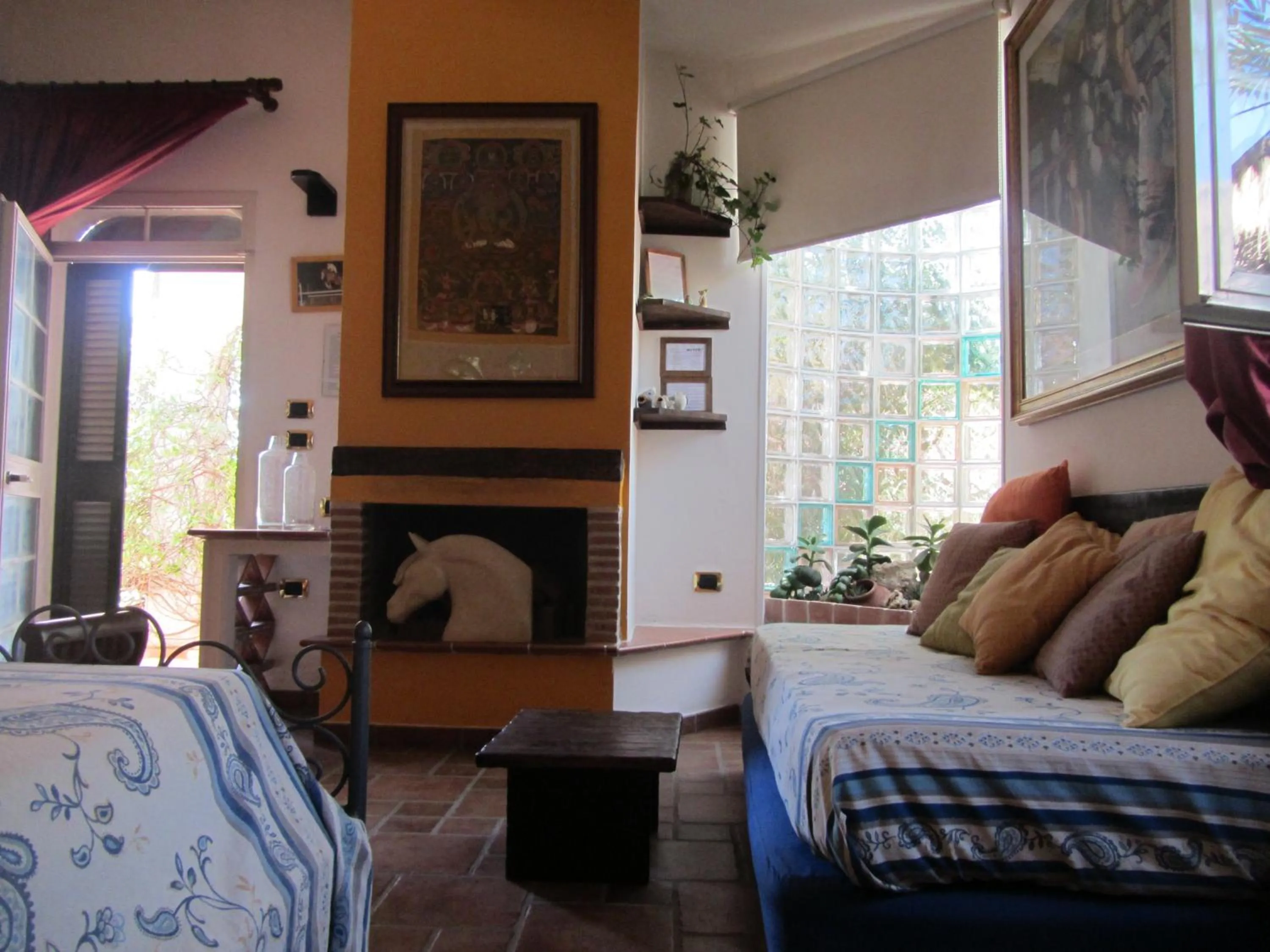 Photo of the whole room, Bed in Sole e Sale B&B