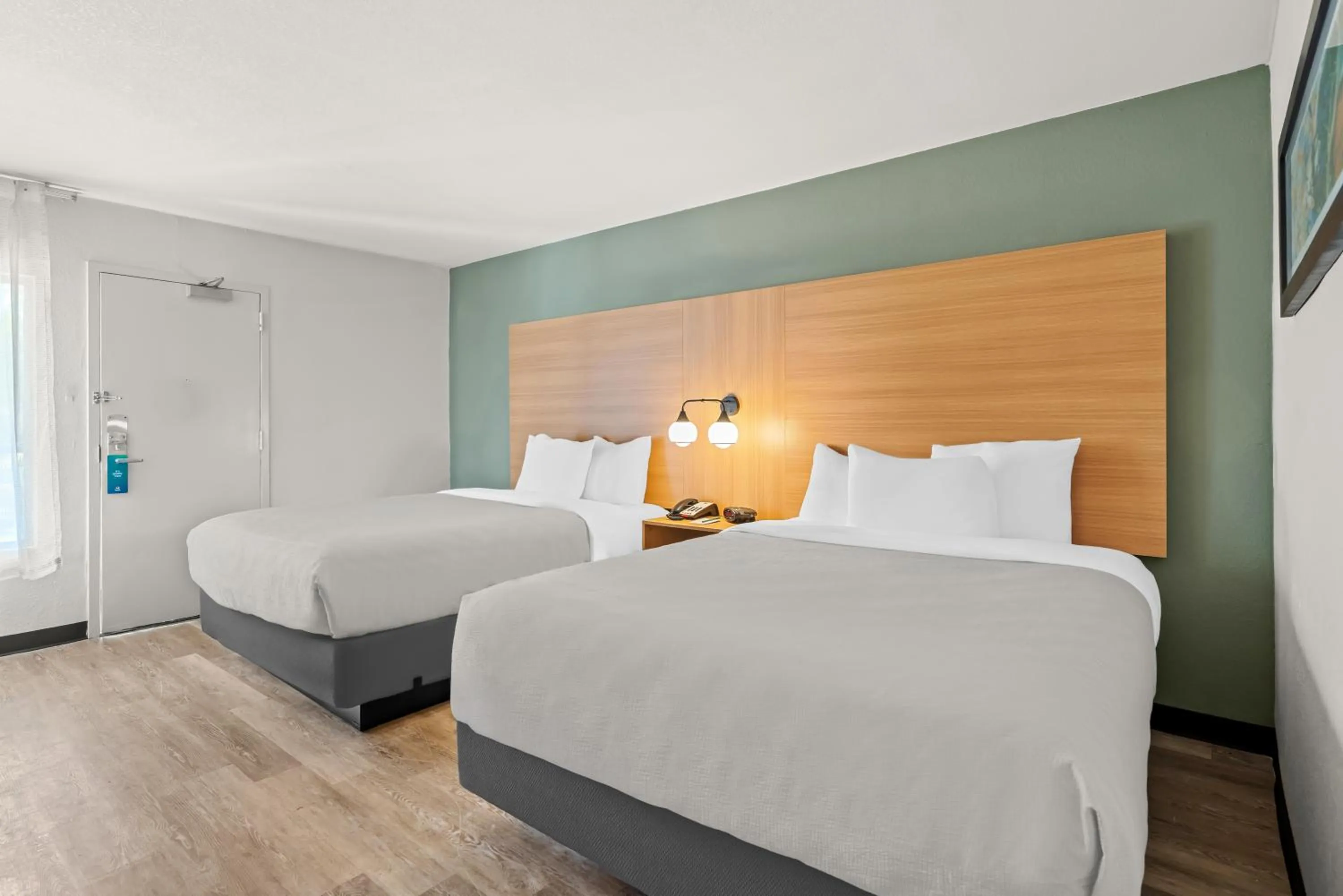 Bed in Quality Inn Orlando Near International Drive