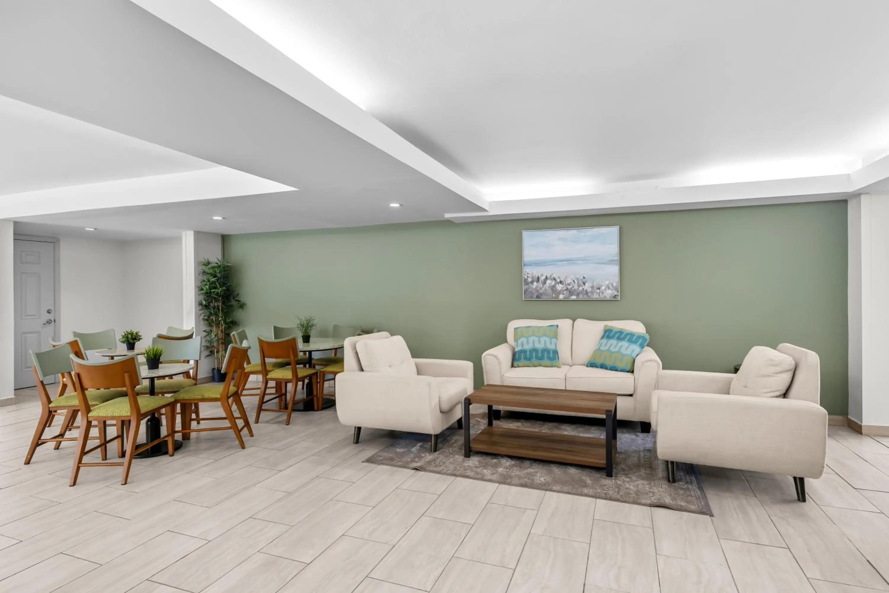 Seating area in Quality Inn Orlando Near International Drive