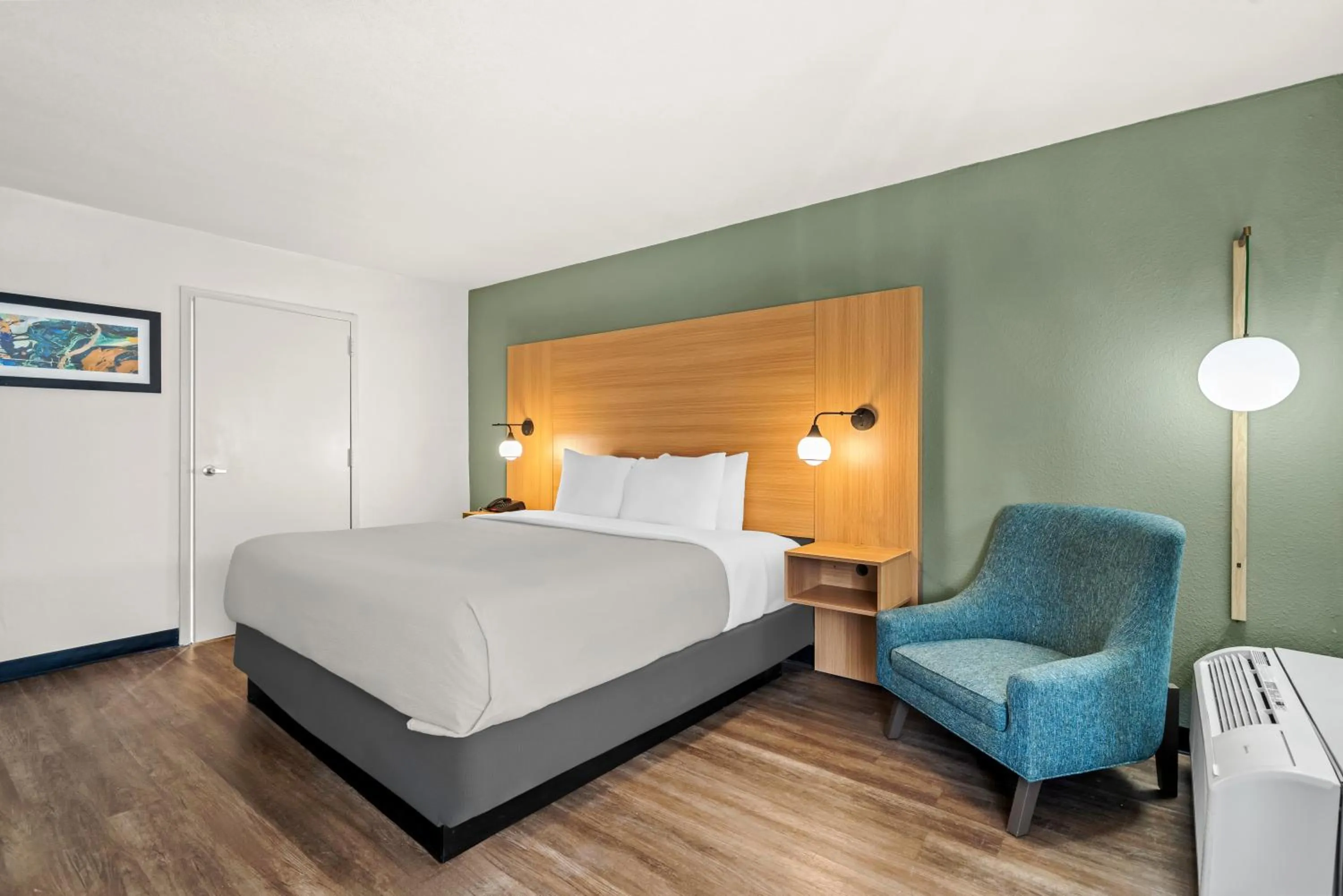 Bed in Quality Inn Orlando Near International Drive