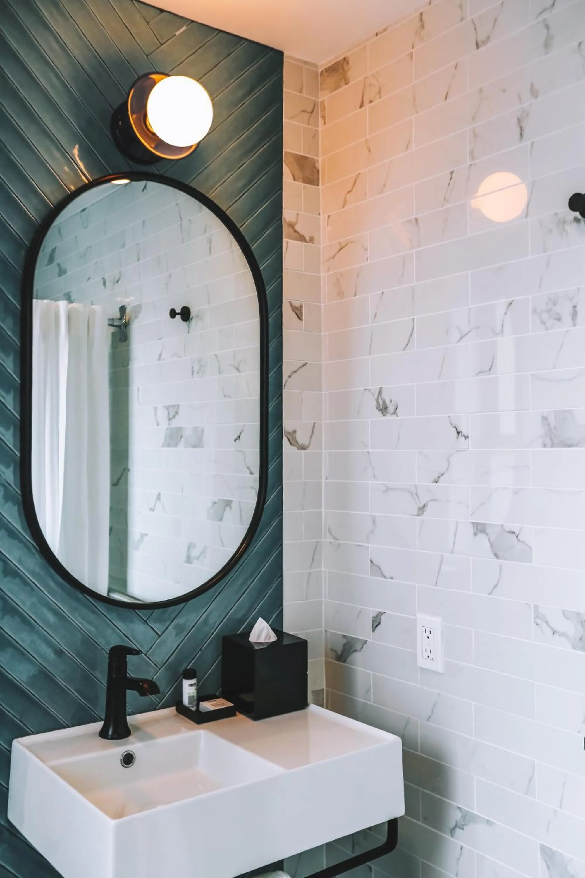 Bathroom in Washington Jefferson Hotel - Times Square North