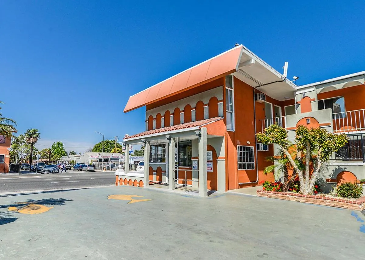 Property building in Aqua Venture Inn