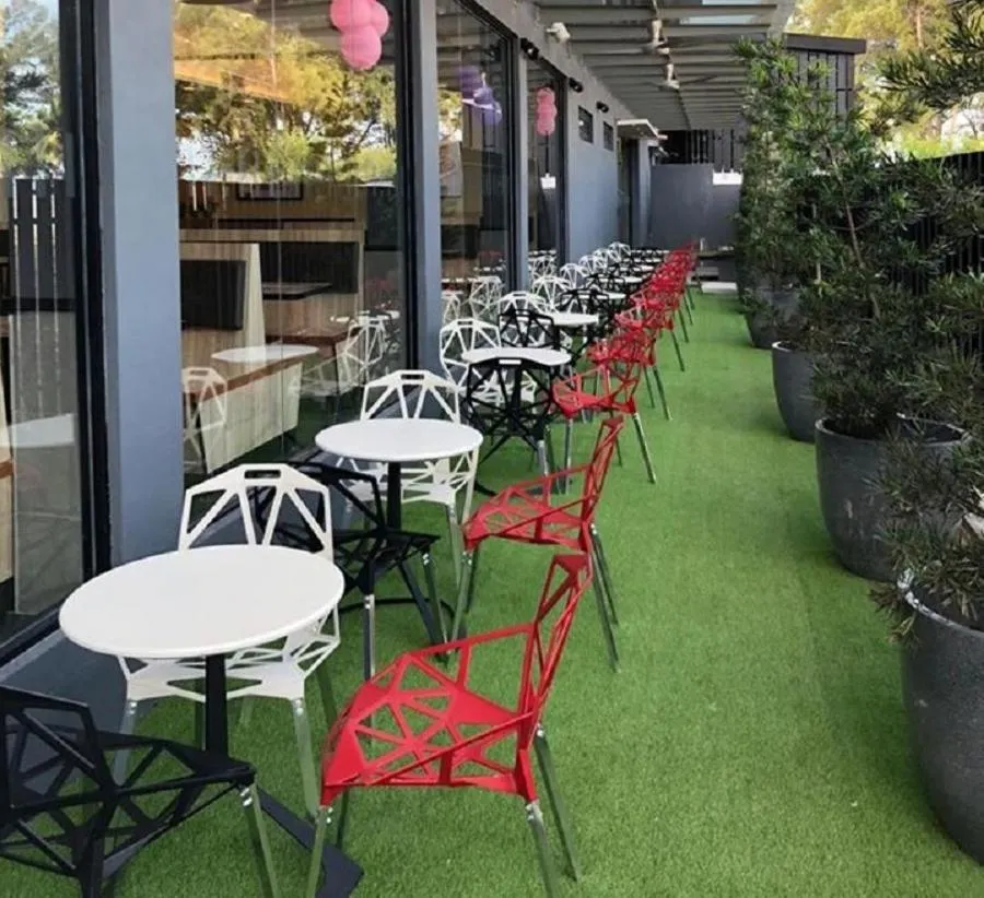 Restaurant/places to eat in TSR Seafront Hotel