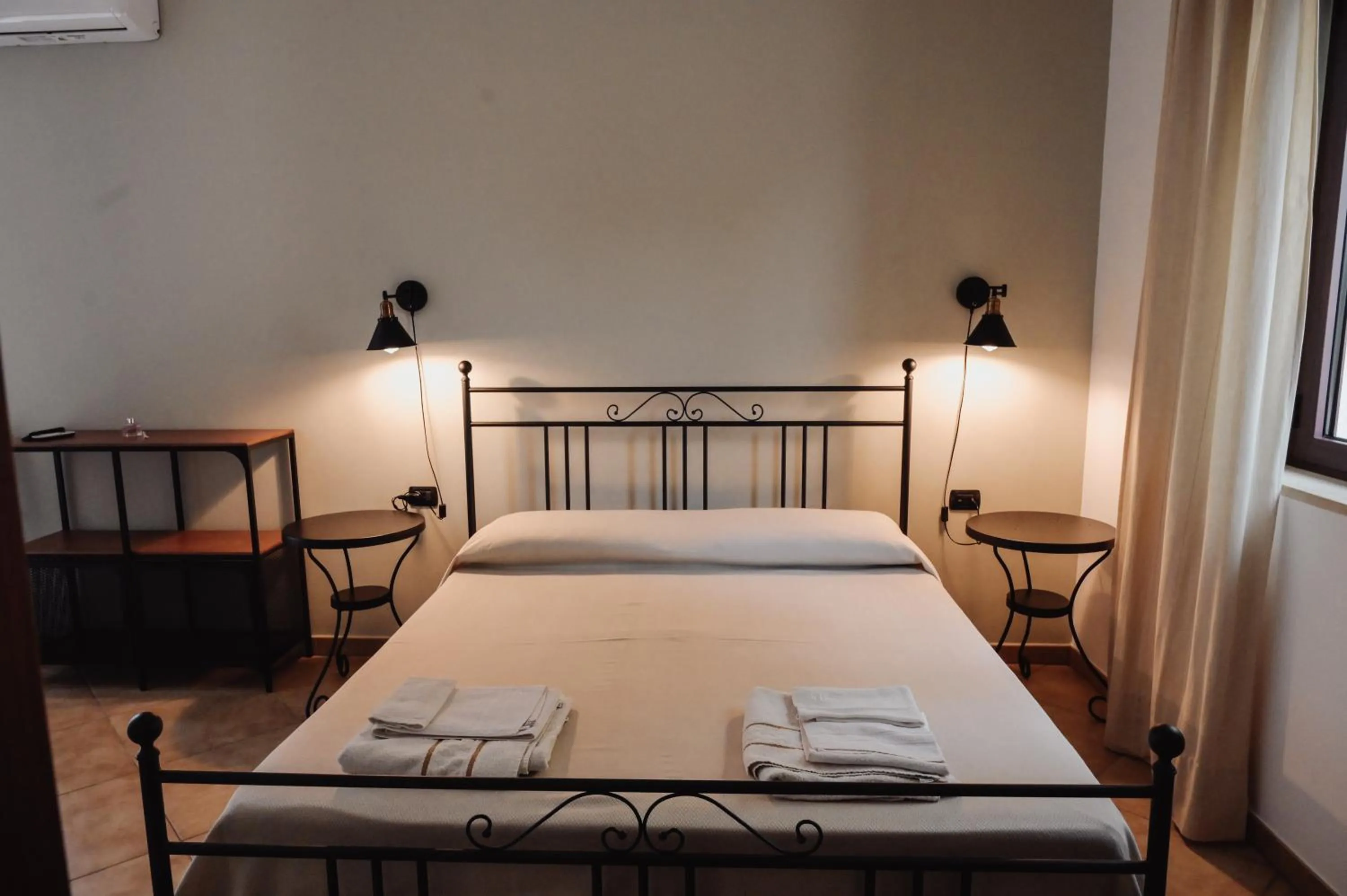 Photo of the whole room, Bed in Villa Delle Palme