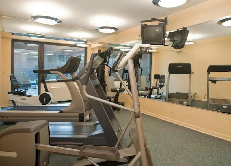 Fitness centre/facilities in Murray Hill East Suites - Extended Stay