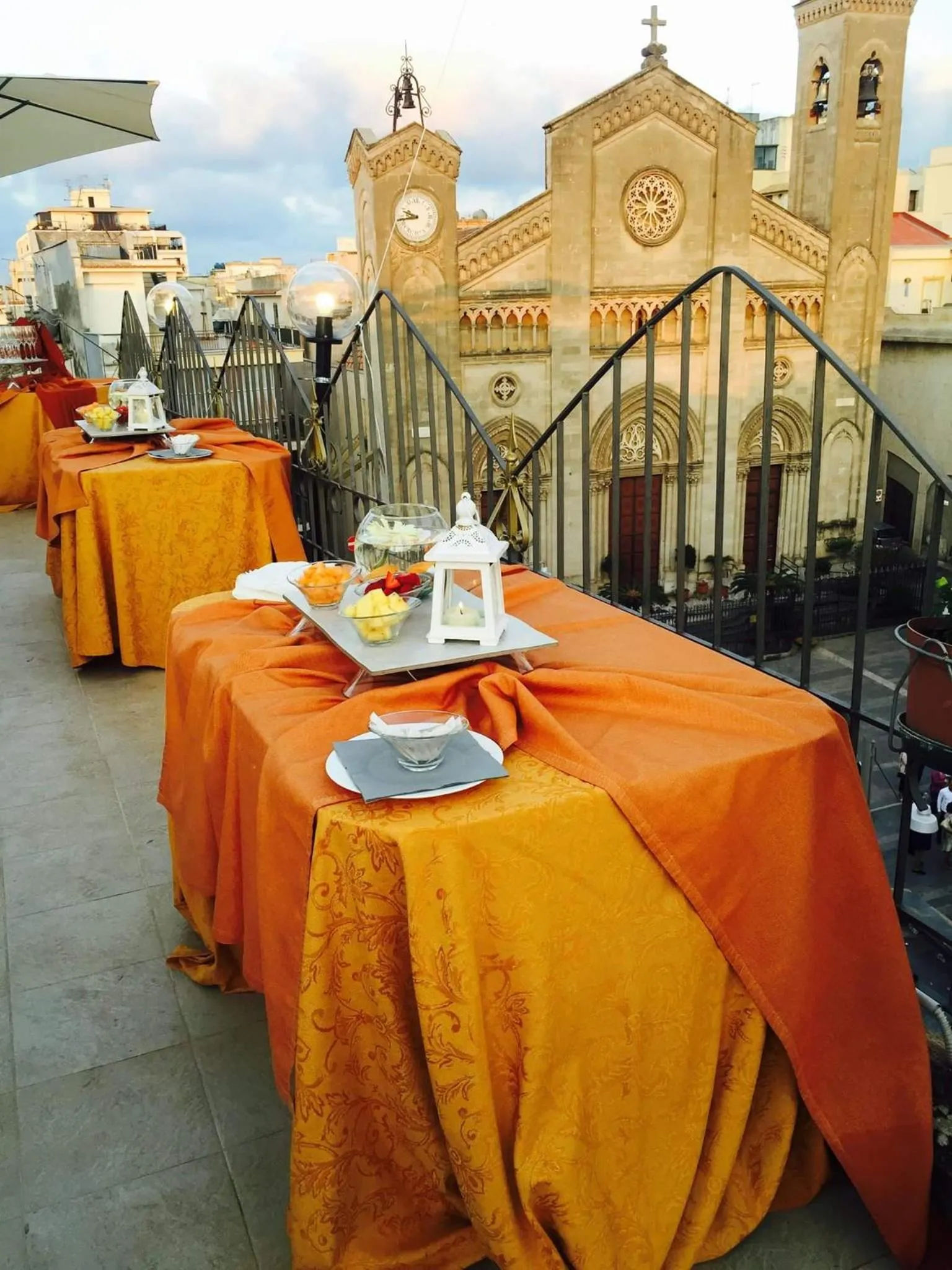 Property building in Hotel Centrale Bagheria