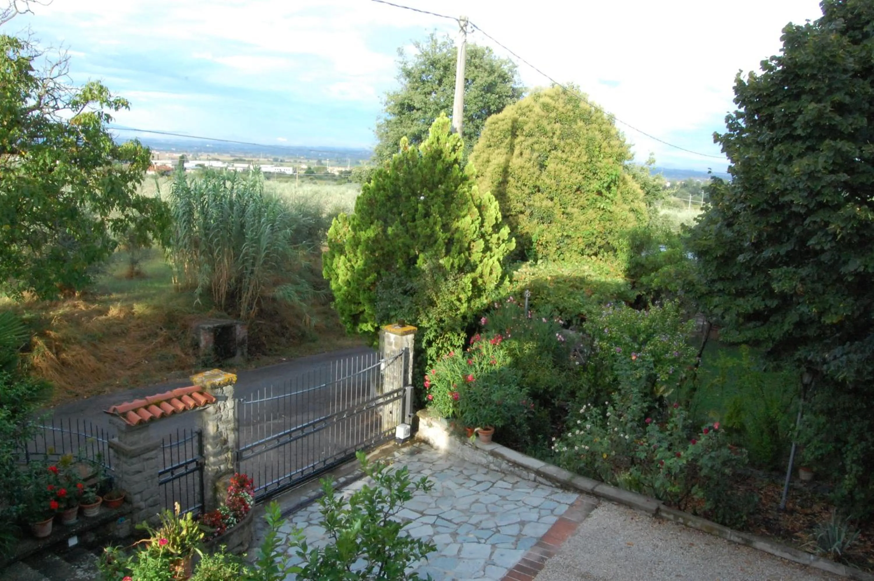 Street view in Casa Dina
