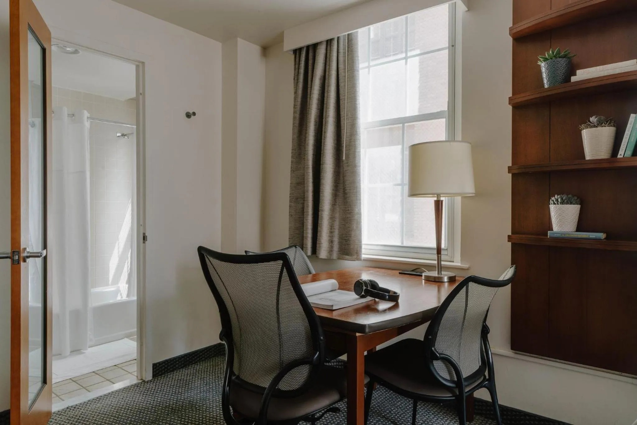 Bedroom in Club Quarters Hotel Rittenhouse Square, Philadelphia