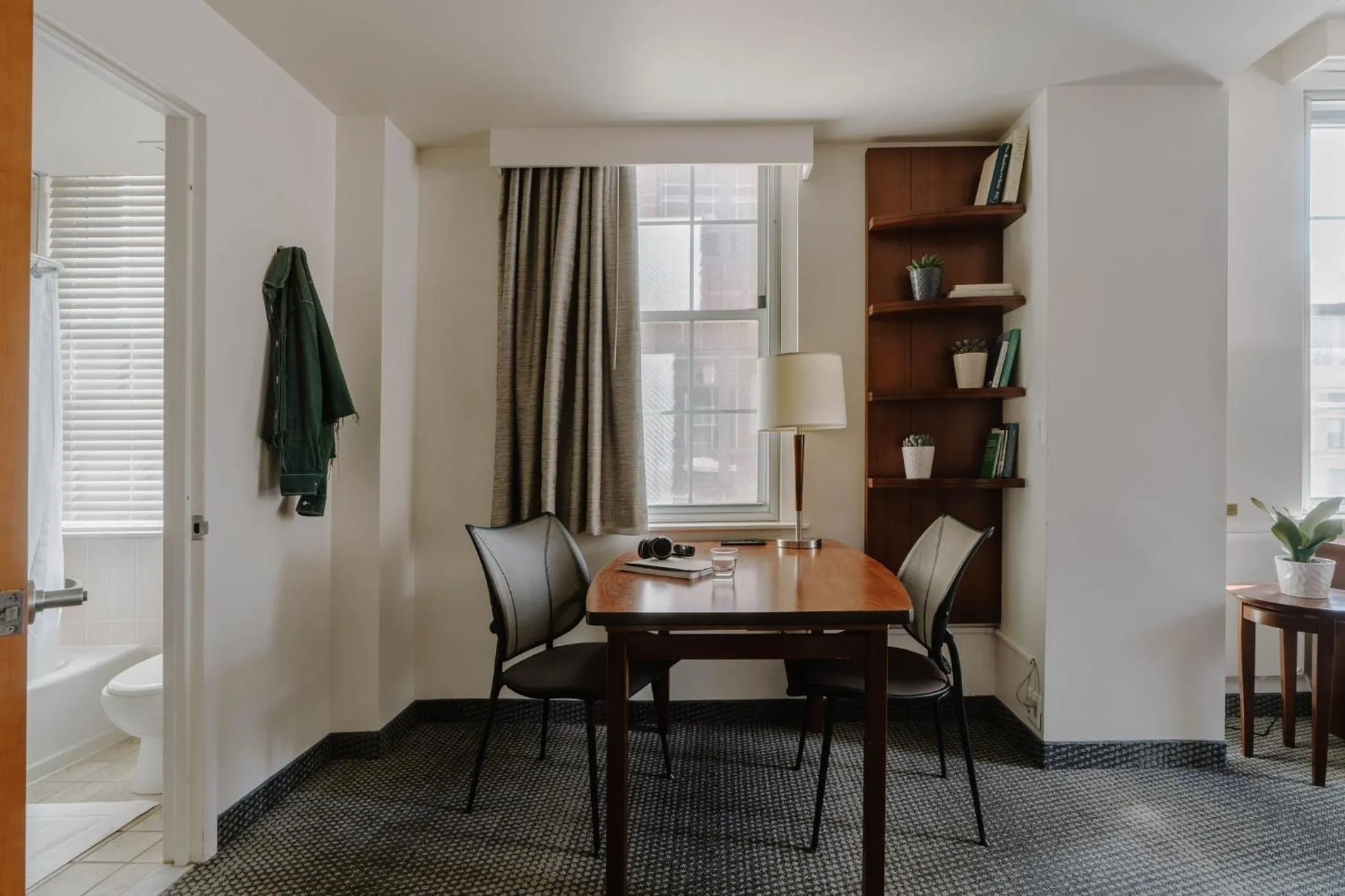 Bedroom in Club Quarters Hotel Rittenhouse Square, Philadelphia