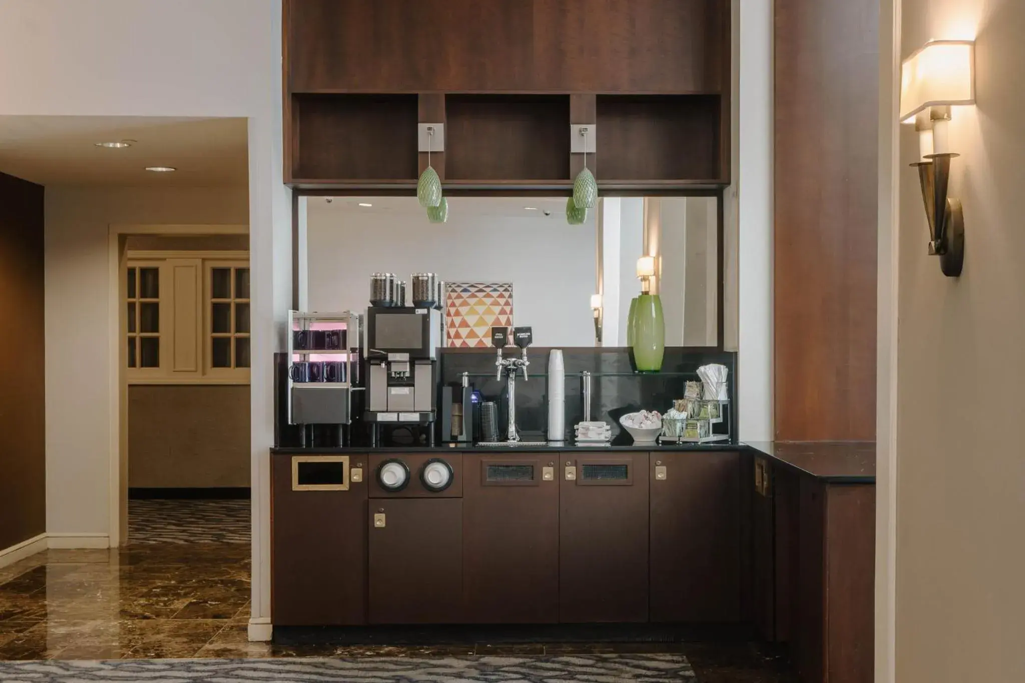 Lounge or bar in Club Quarters Hotel Rittenhouse Square, Philadelphia Lounge or bar in Club Quarters Hotel Rittenhouse Square, Philadelphia