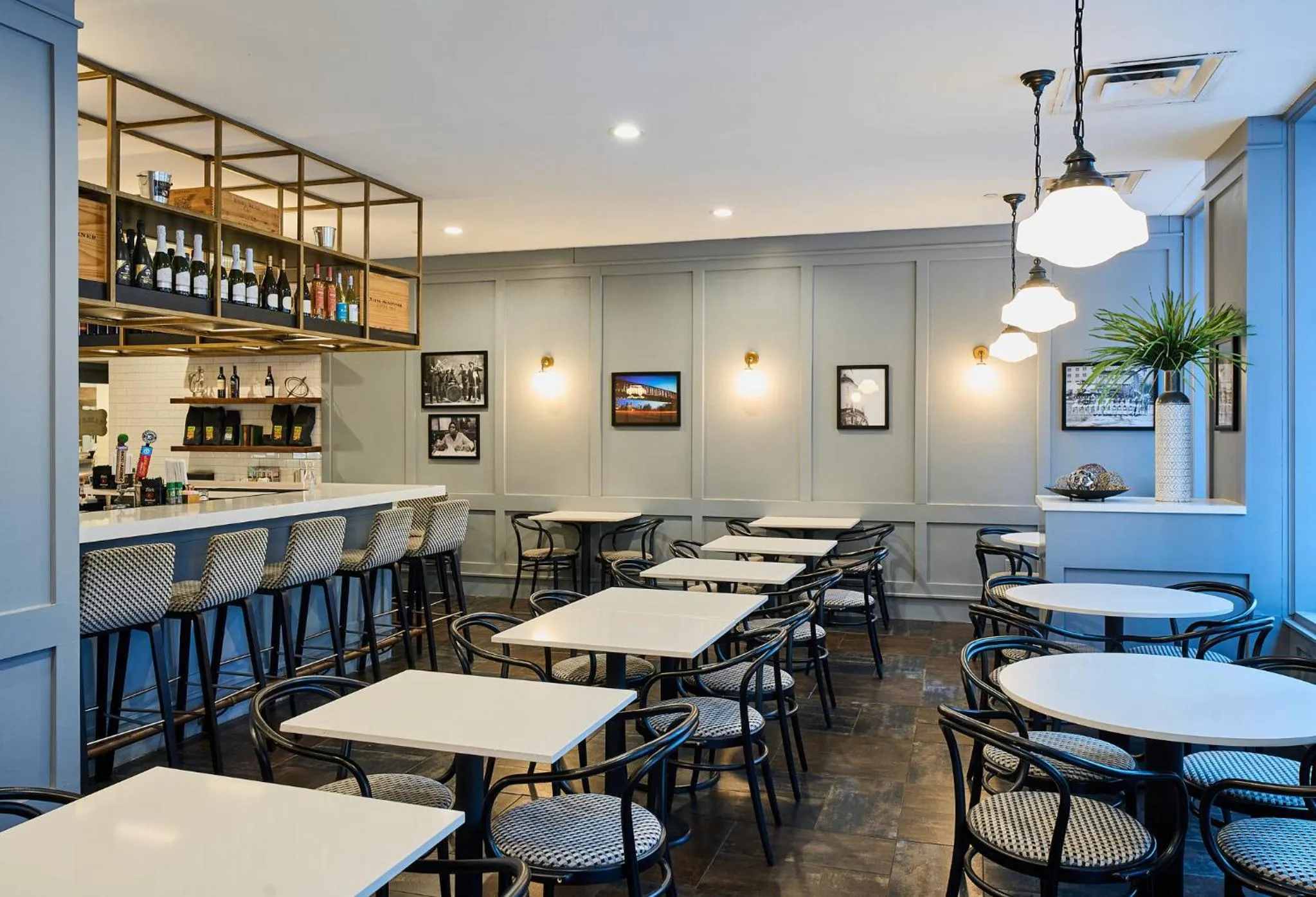 Restaurant/places to eat in Club Quarters Hotel Downtown, Houston