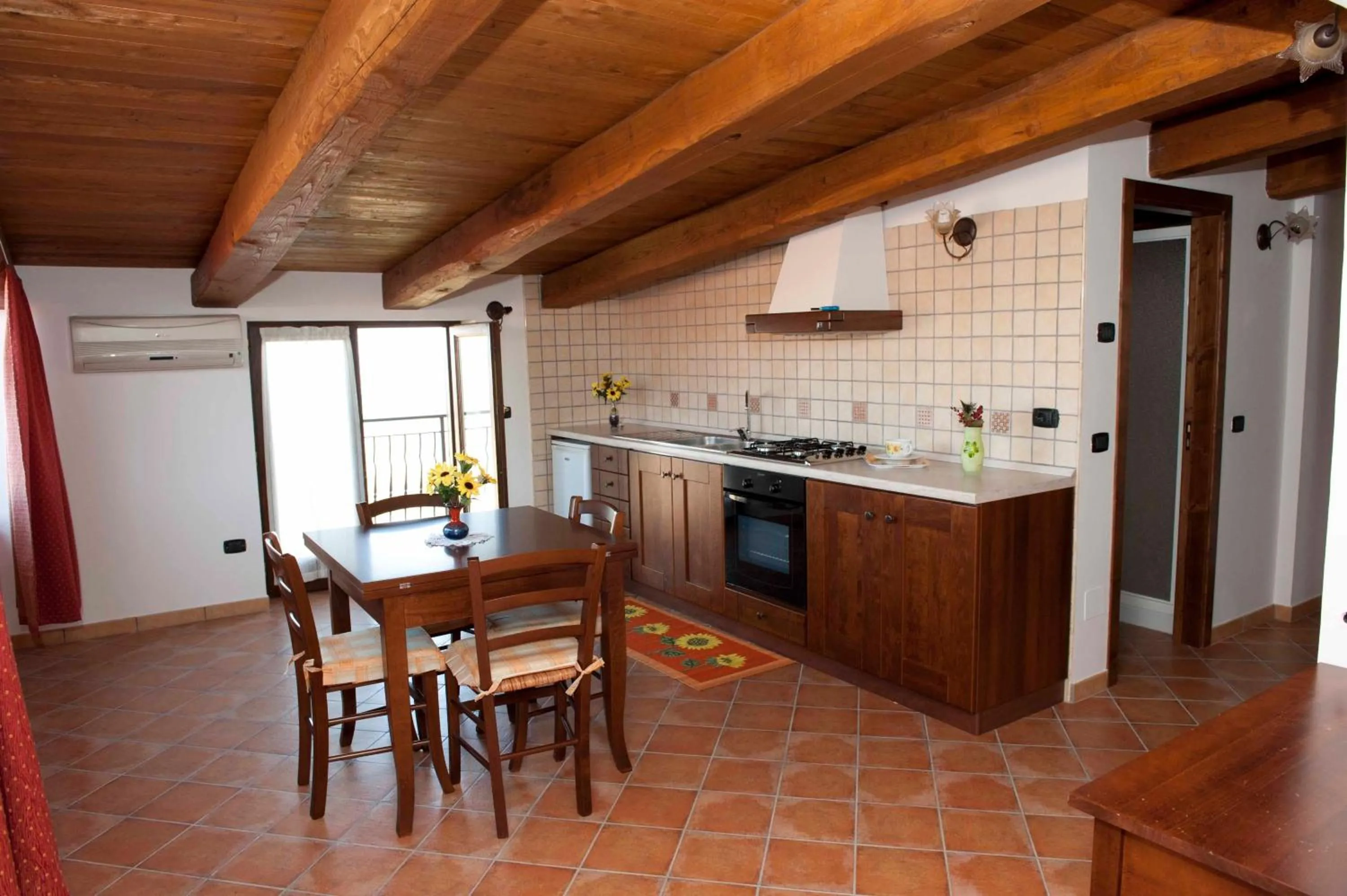 Kitchen or kitchenette in Casa Vacanze - Affittacamere Il Tempone