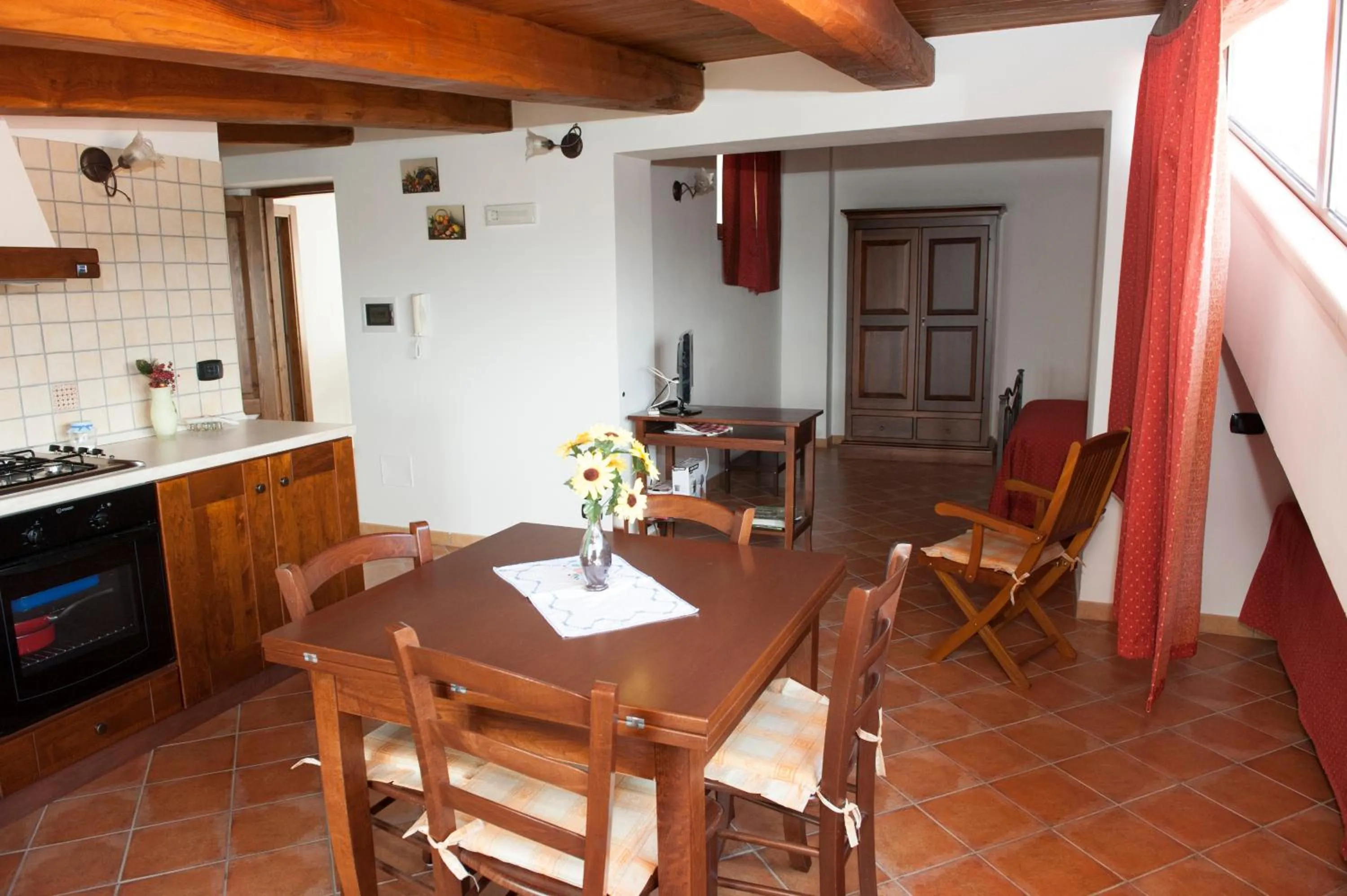 Kitchen or kitchenette in Casa Vacanze - Affittacamere Il Tempone