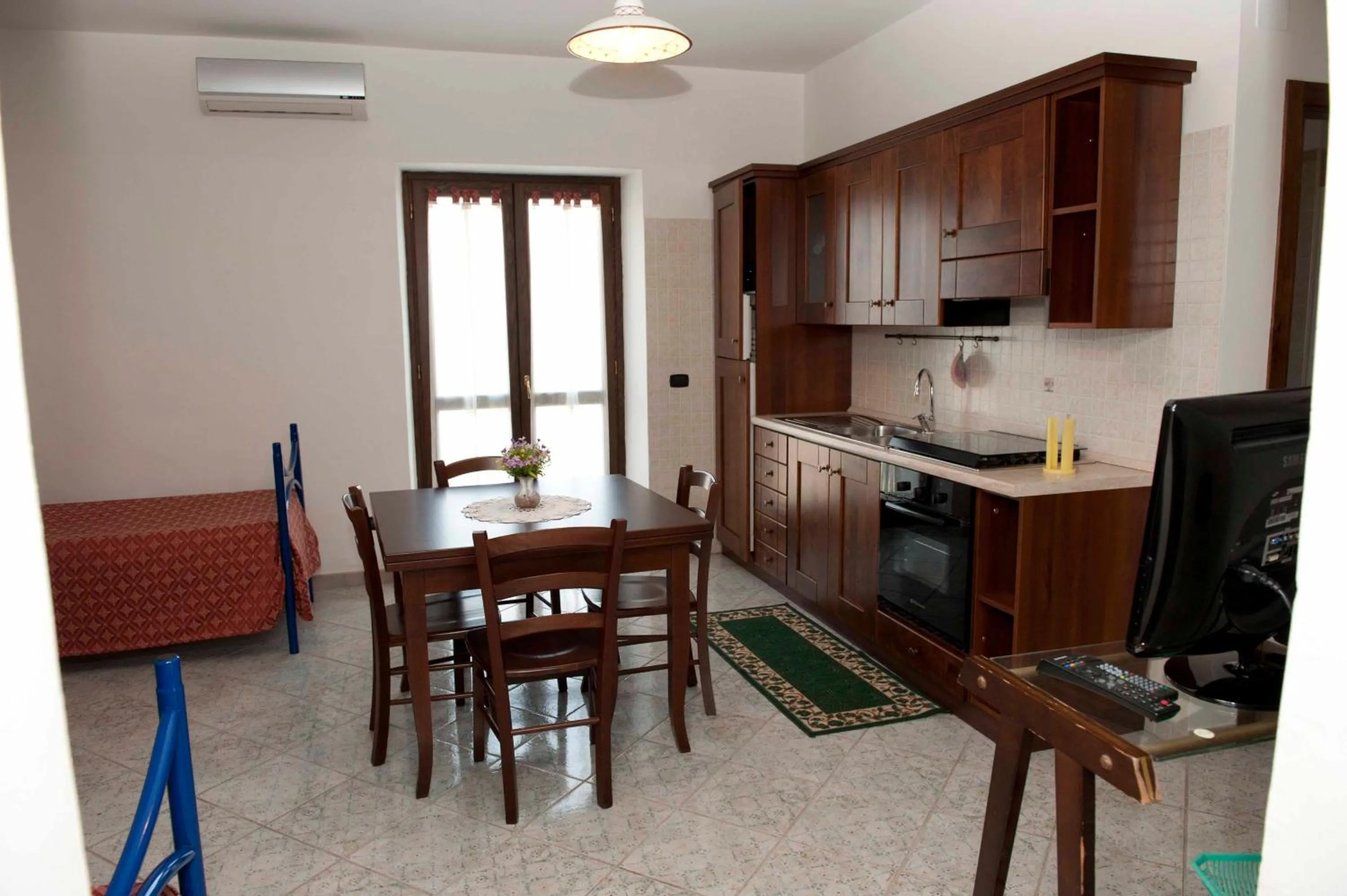 Dining area in Casa Vacanze - Affittacamere Il Tempone