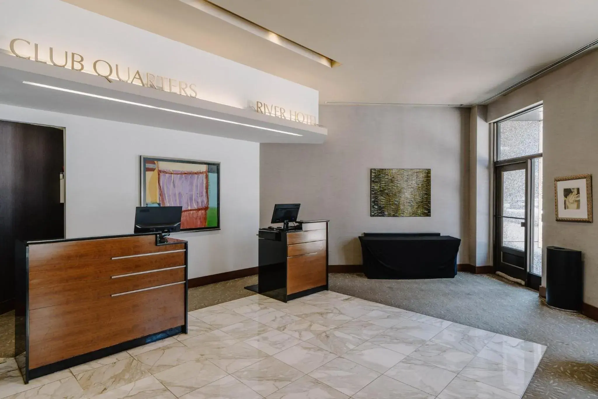 Lobby or reception in Club Quarters Hotel Wacker at Michigan, Chicago Lobby or reception in Club Quarters Hotel Wacker at Michigan, Chicago