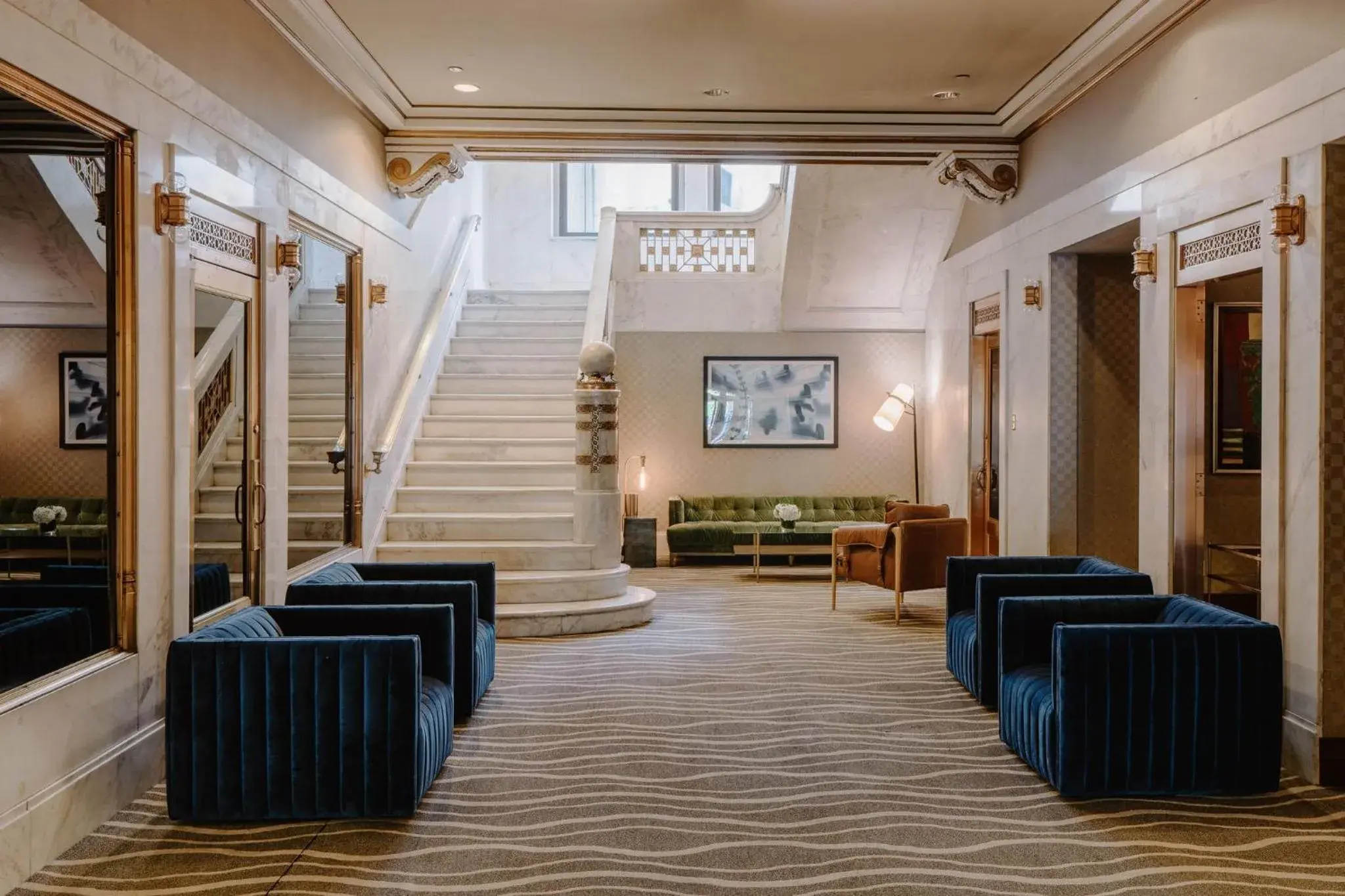 Lobby or reception in Club Quarters Hotel Wacker at Michigan, Chicago Lobby or reception in Club Quarters Hotel Wacker at Michigan, Chicago