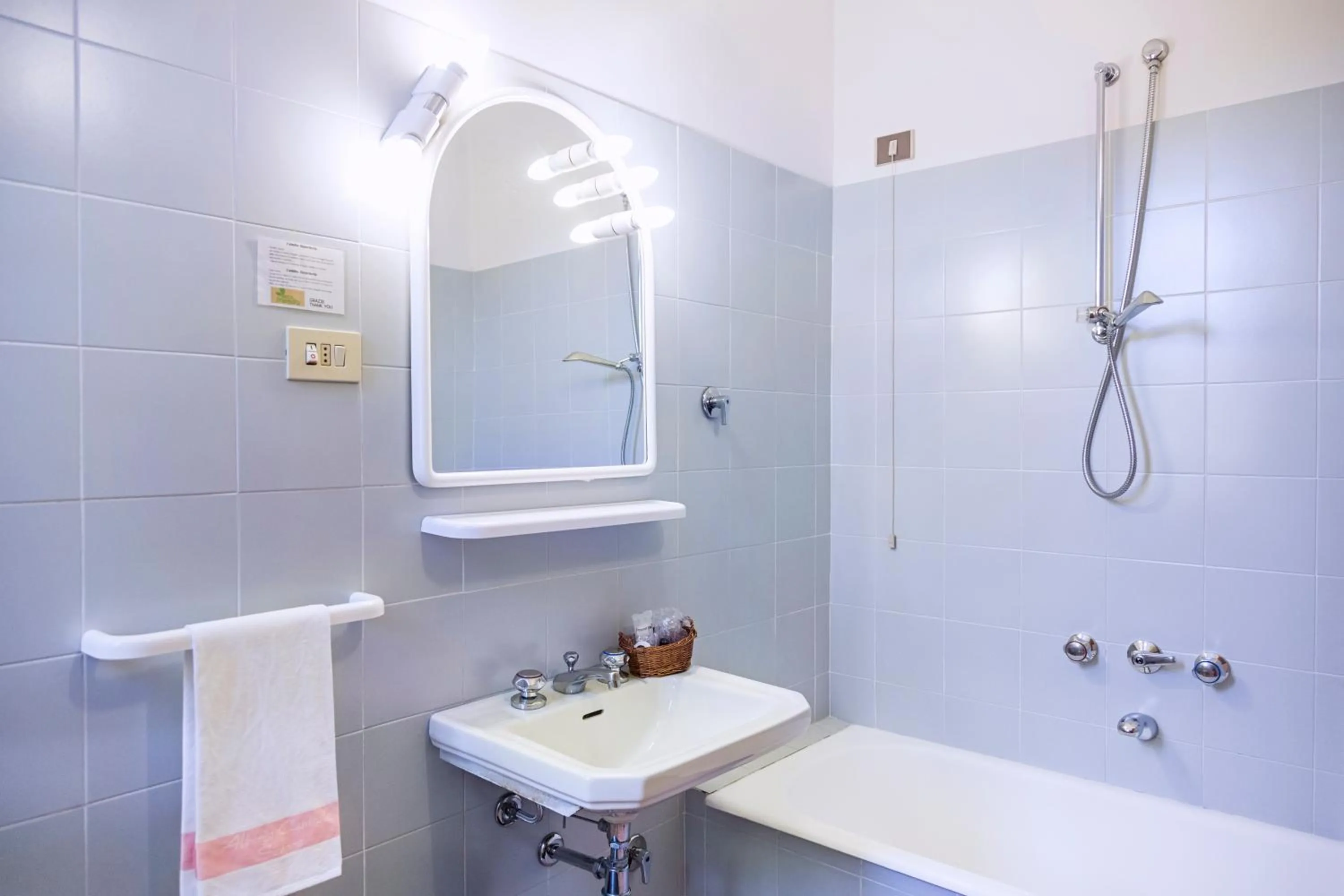 Bathroom in Albergo Centrale Scanno