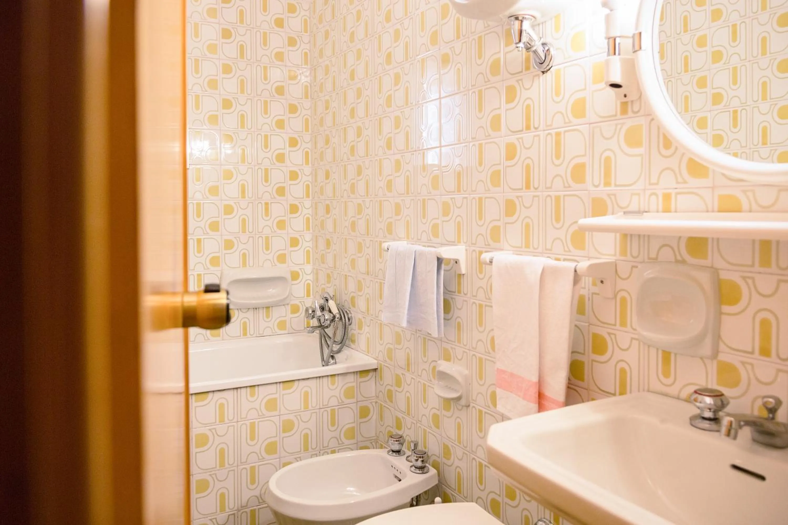 Bathroom in Albergo Centrale Scanno